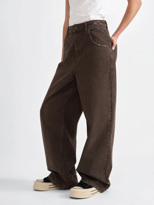 Keng oyoqli ayollar jinsi shimlari, Oversize Fit