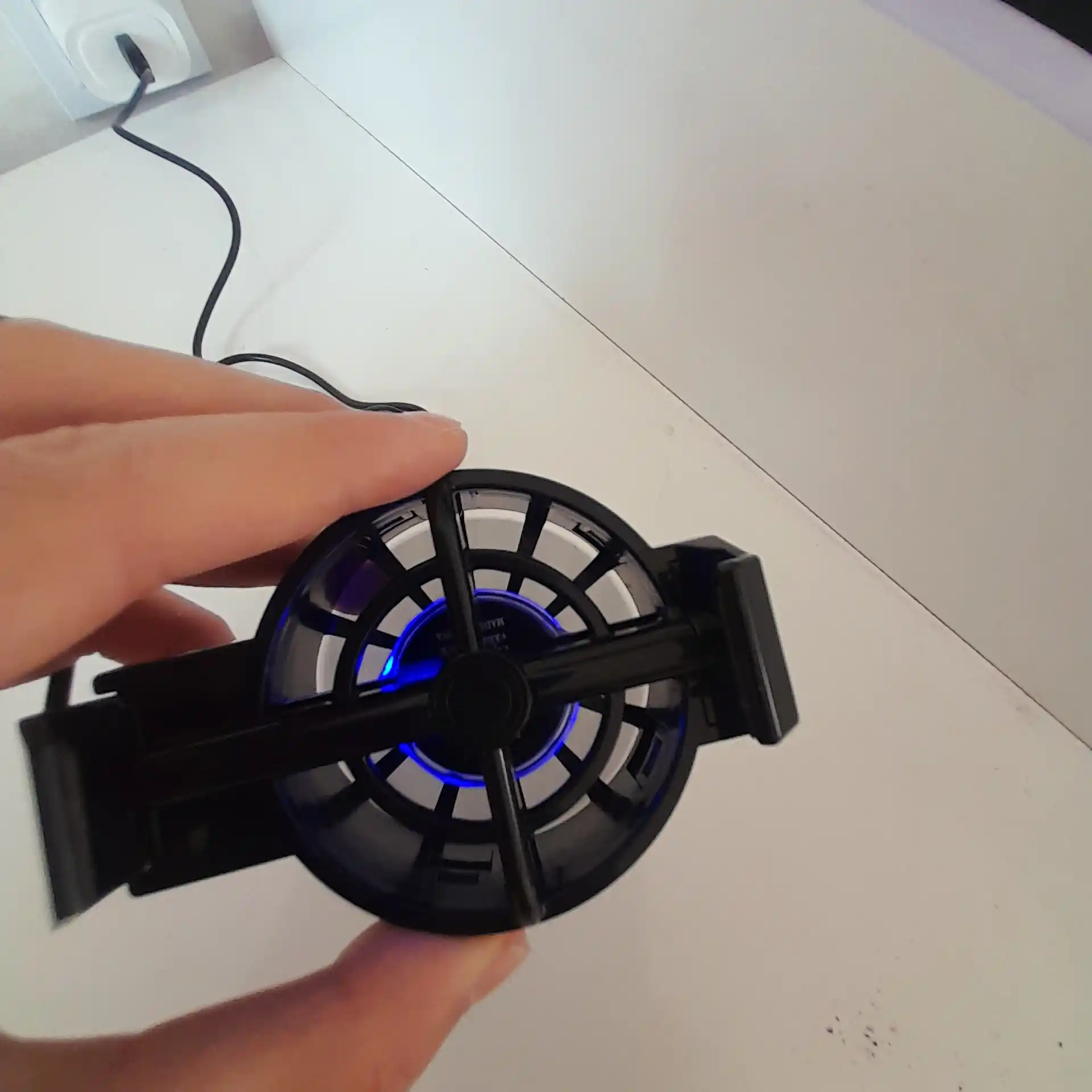 Telefon uchun kuler, sovutish va PUBG oyinlar uchun