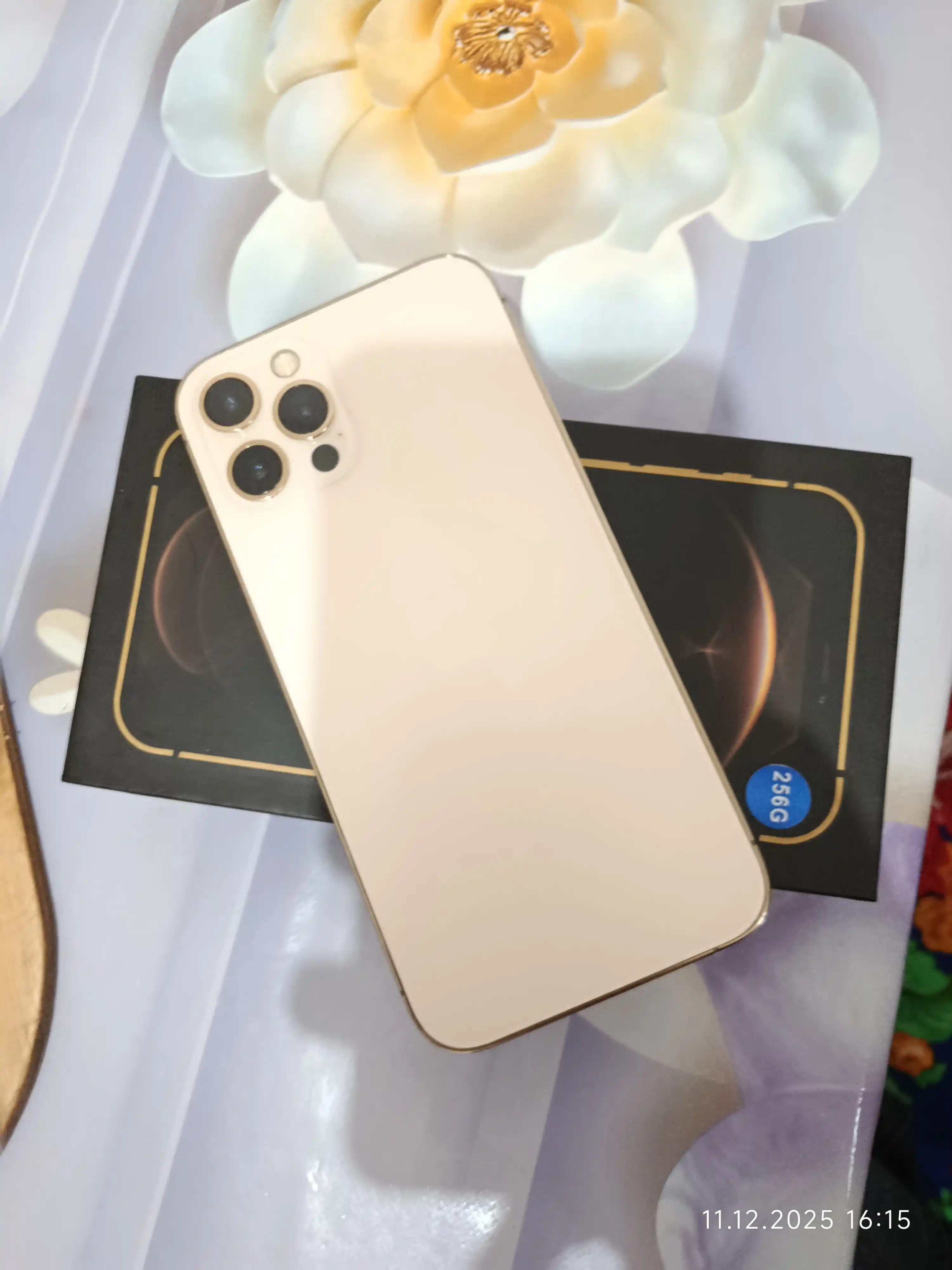 Smartfon Apple iPhone 12Pro, 128/256GB, SIM+Esim, g‘ilof va shisha sovg‘a sifatida