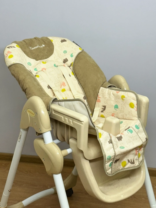 Стульчик для кормления Мамalove, игровой столик, регулируемая конструкция, бежевая