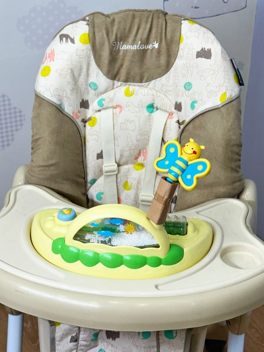 Стульчик для кормления Мамalove, игровой столик, регулируемая конструкция, бежевая