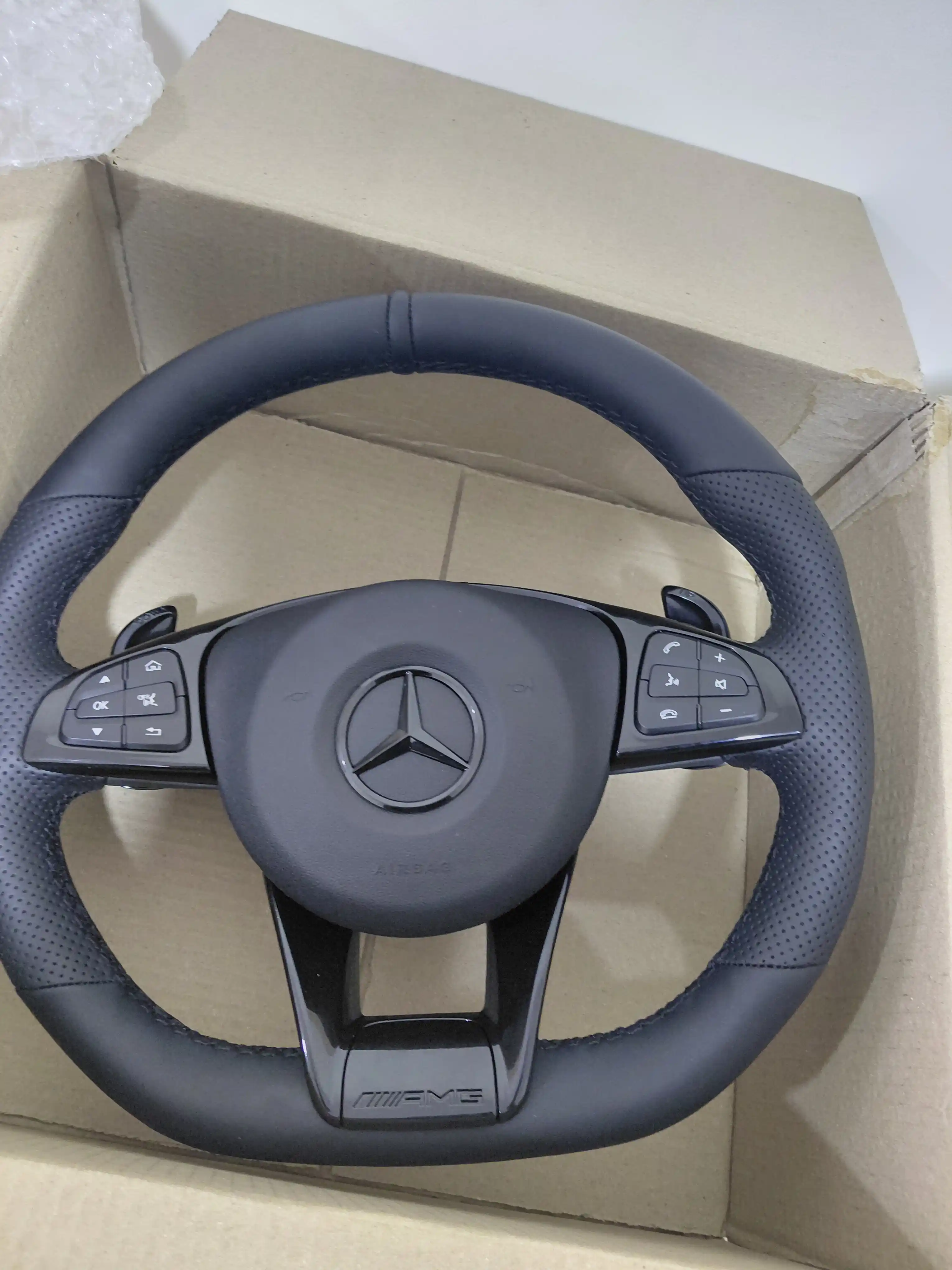 Mercedes-Benz C-Class AMG Rul W205 Tiptronik, Black Piano (Chevroletga moslashtirish)