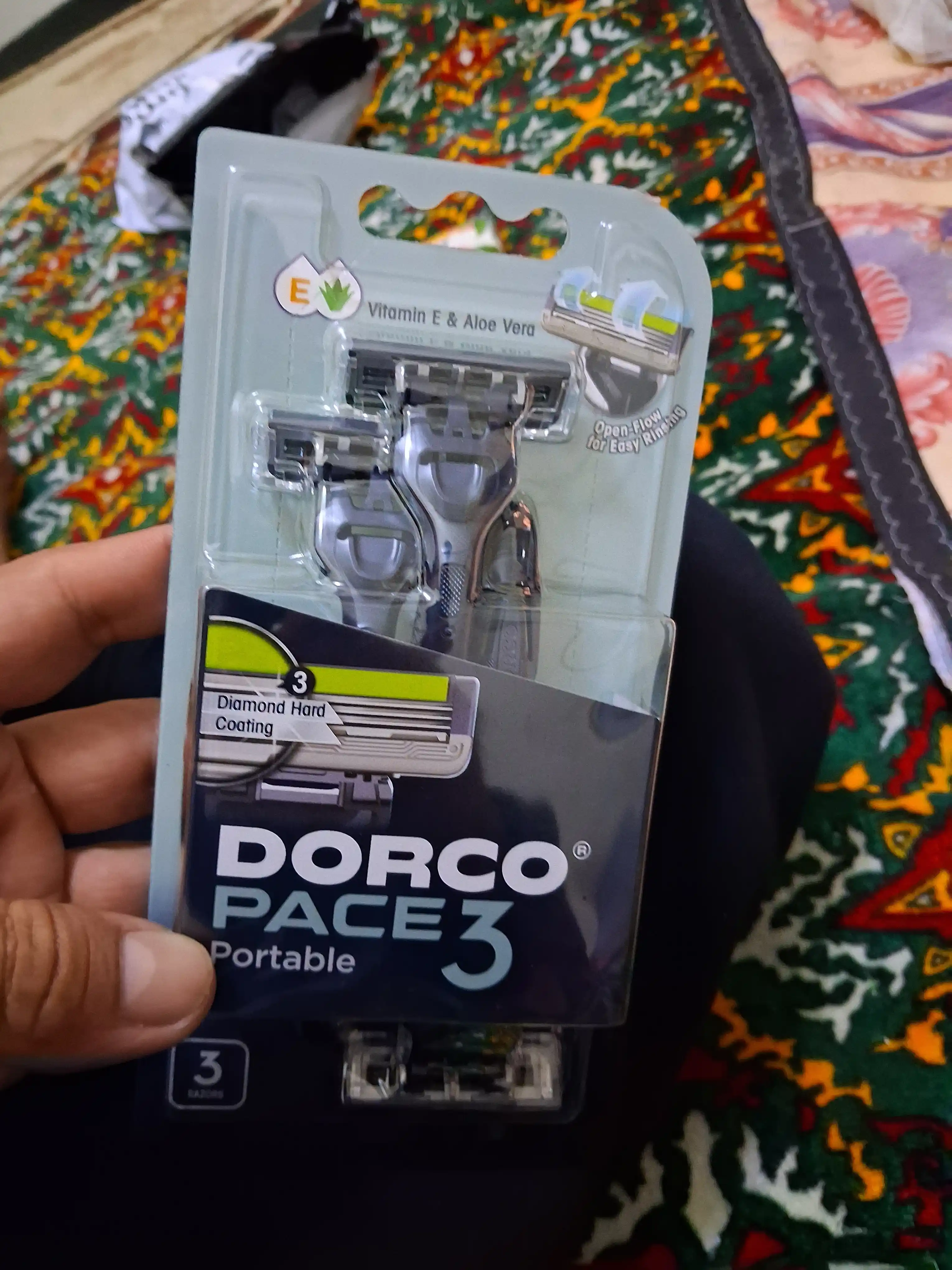 Bir martalik ustara DORCO PACE 3, blister, 3 dona