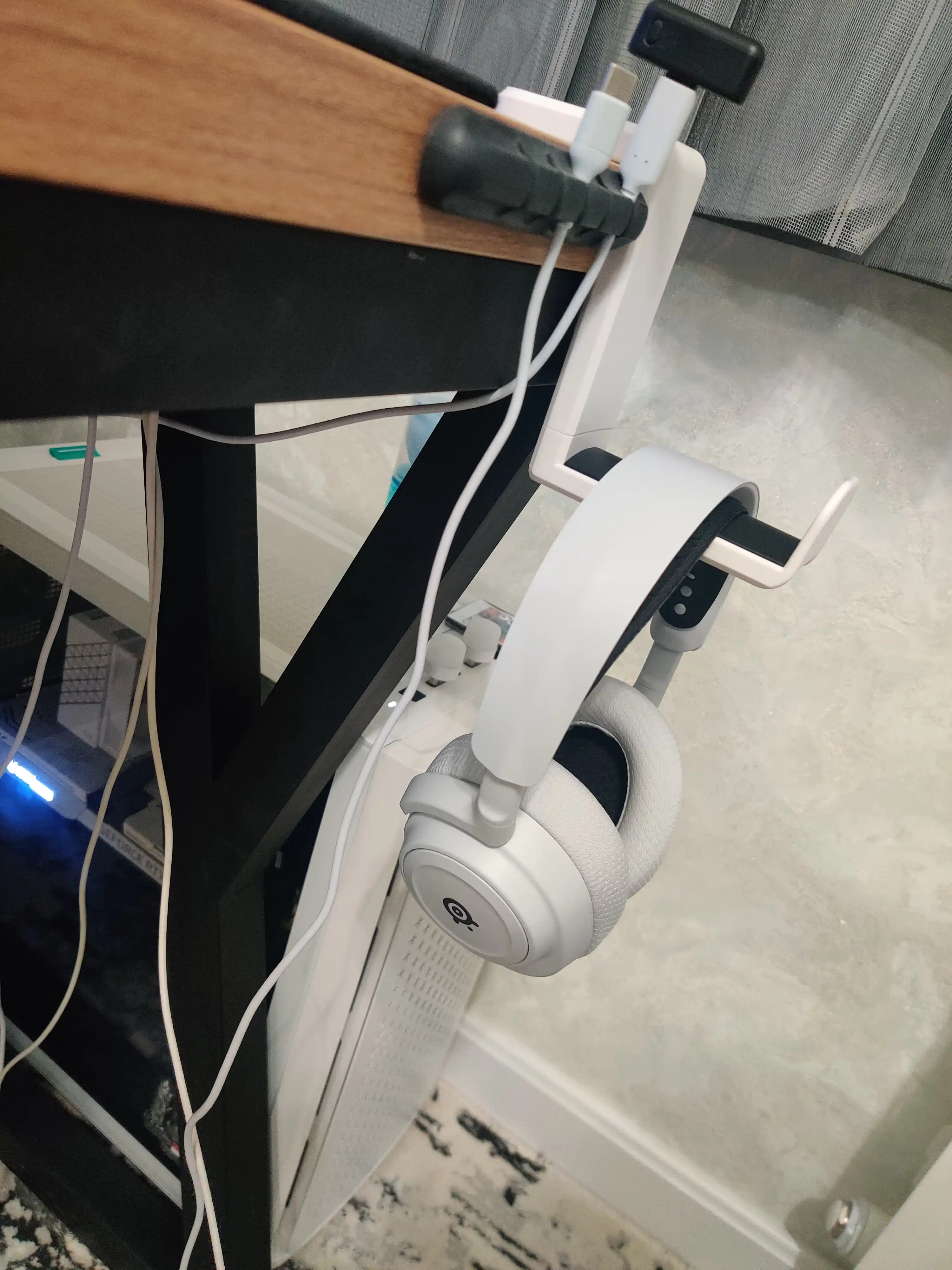 Поворотный держатель для наушников, крепление на стол, 360°, регулируемая высота, до 1 кг