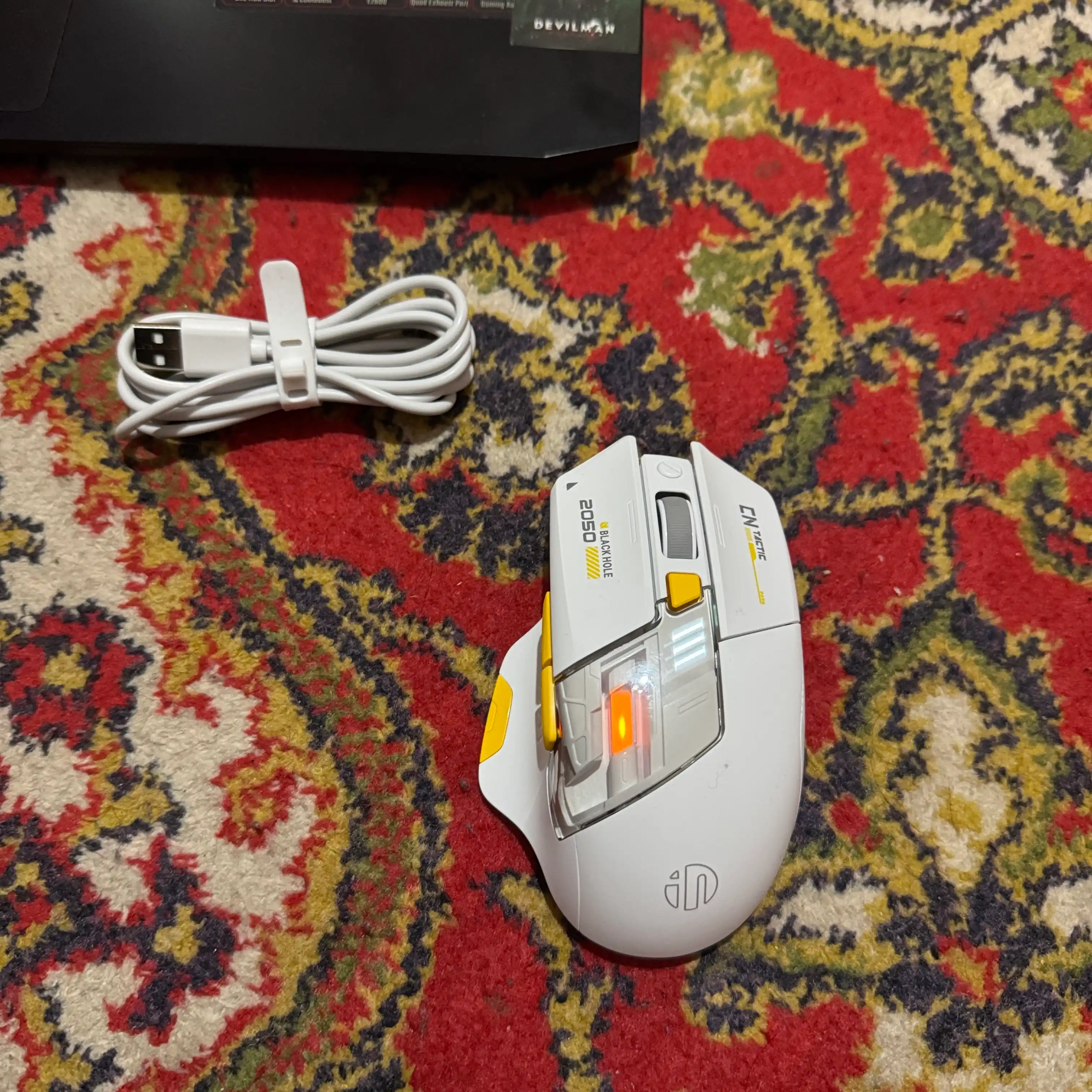 Игровая мышь Inphic A9 (V2) беспроводная, бесшумная, аккумулятором с RGB подсветкой