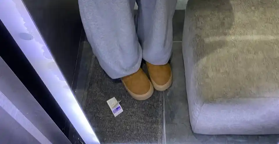 Uggi ayollar uchun, kalta, mexli, 36-37, 38-39, 40-41