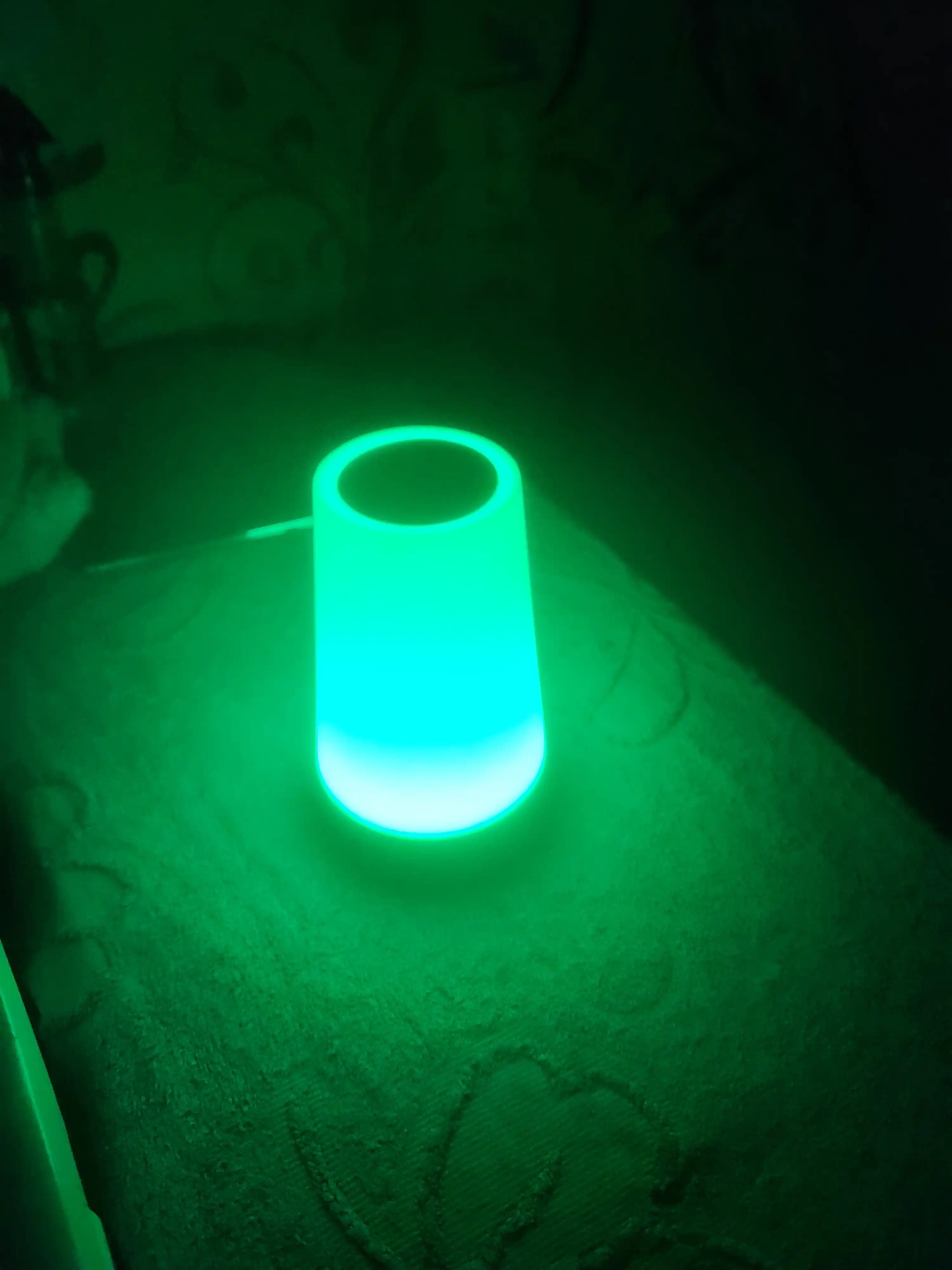Tungi chiroq bolalar uchun RGB yoritgichli sensorli simsiz masofadan boshqarish pulti
