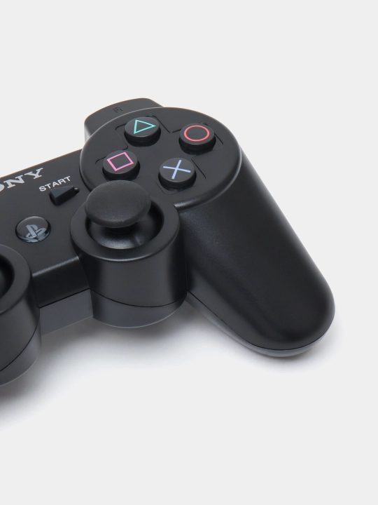 PlayStation 3 Slim с играми и 2 джойстиками