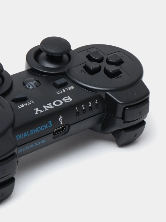 PlayStation 3 Slim с играми и 2 джойстиками