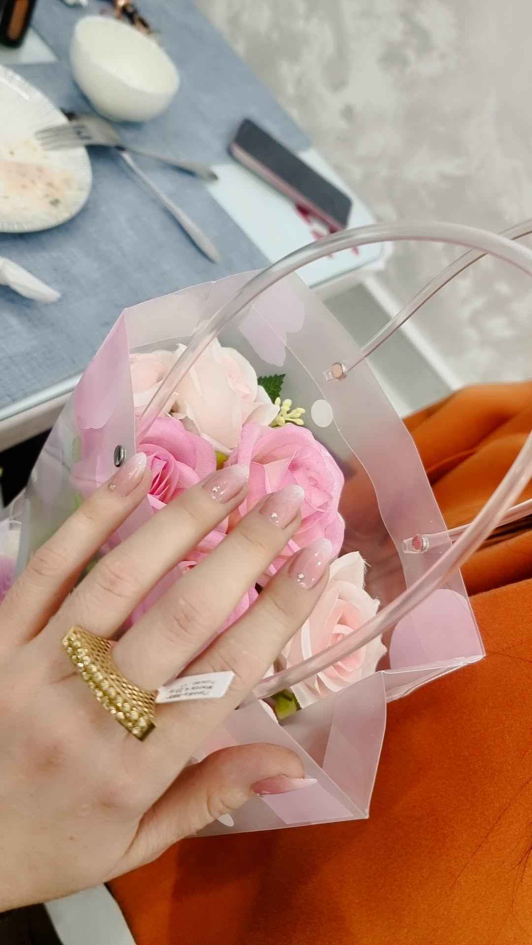 Золотое кольцо для женщин и девушек, 3.94 гр,