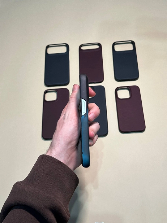 IPhone uchun chexol MagicThermo, qiziganda rangini o‘zgartiradi, 15, 16, 17, Pro, Pro Max