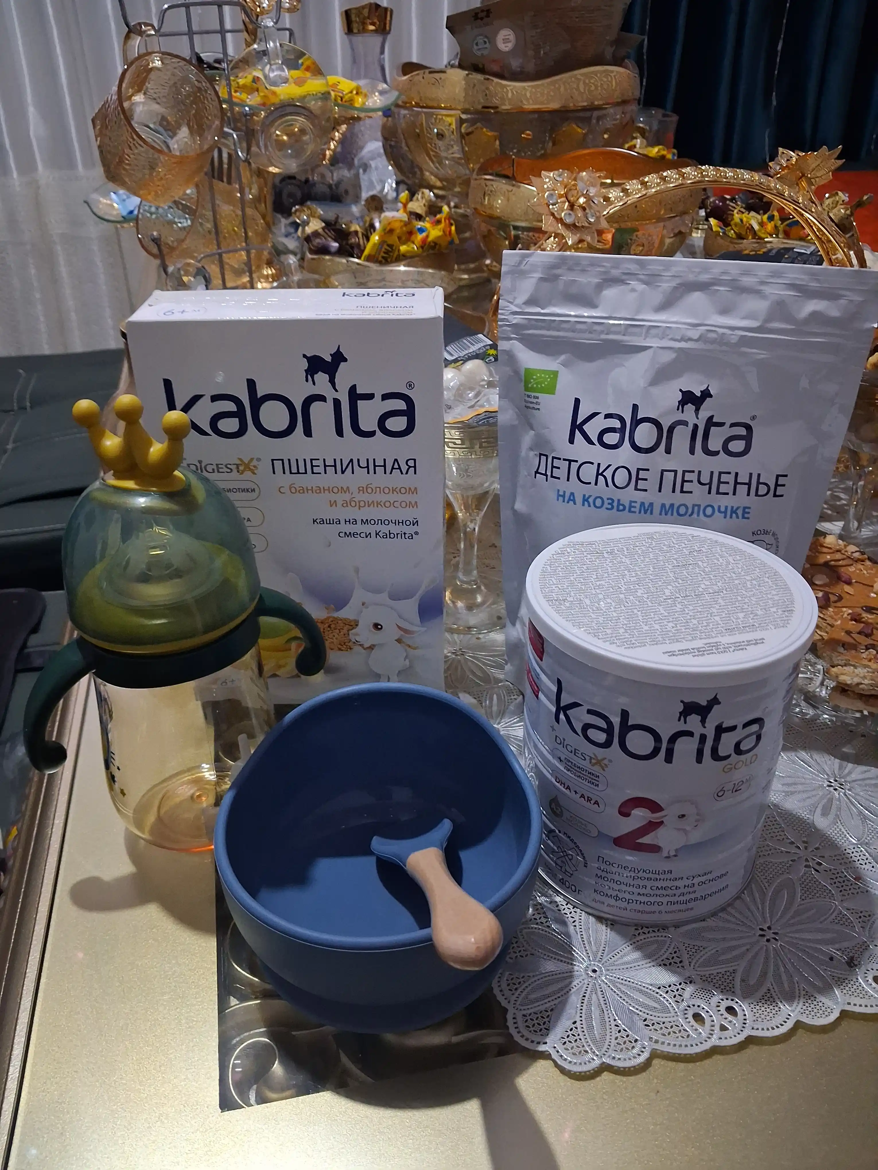 Bug'doy kashasi "Kabrita", banan, olma va o'rik qo'shilgan sut aralashmasi, 6+, 180 gr