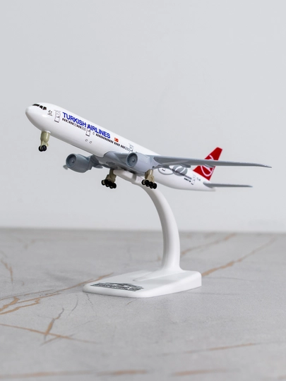 Модель самолёта Boeing 777, авиакомпания Turkish Airlines, 20 см, металл+пластик, Шасси — SPOTUZB-BOEING777TURKISHAIRLINESTCJJF20SM
