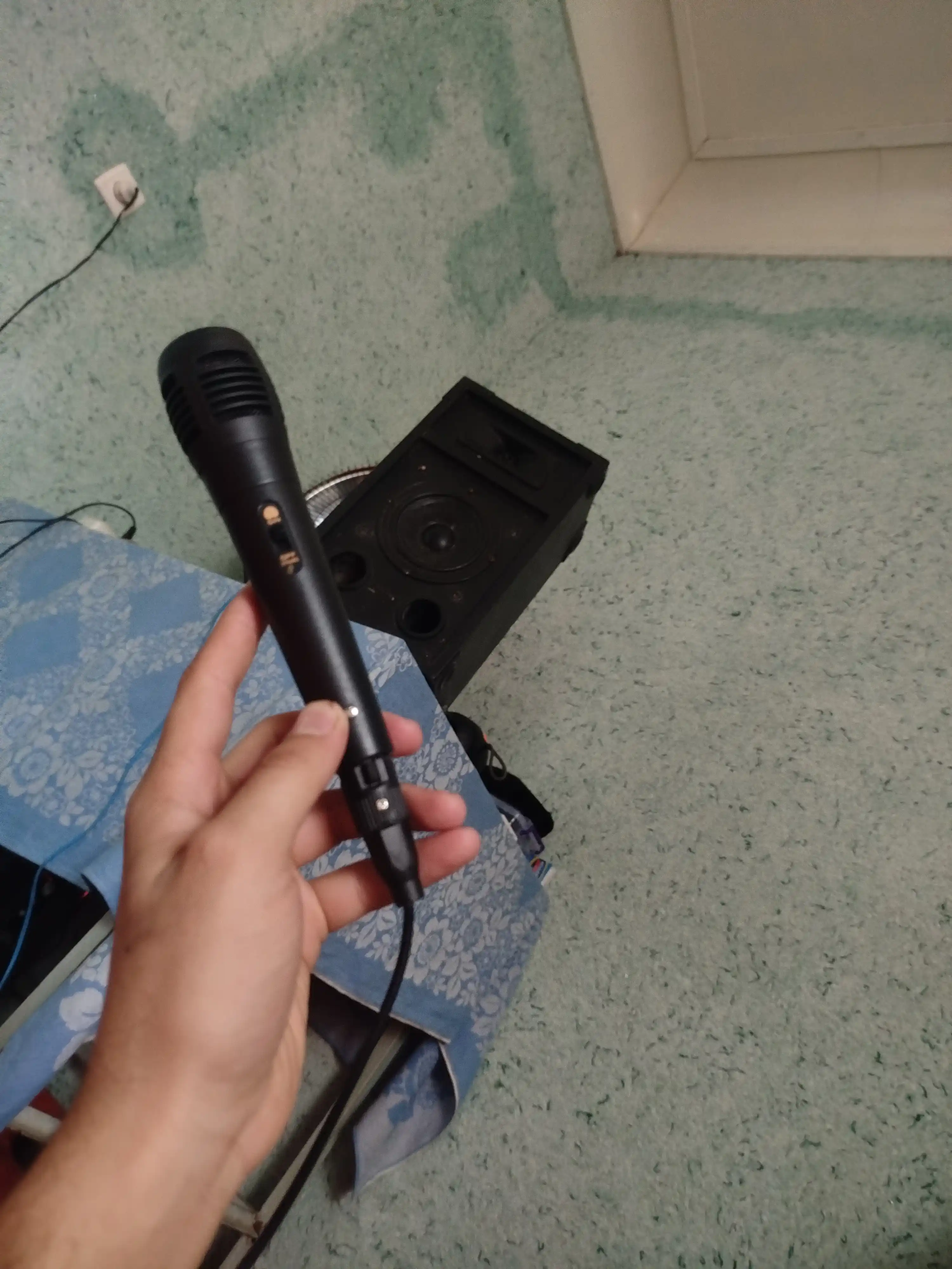 Микрофон для вокала, караоке и для колонок KDM-130, разъем 6.3м для умных колонков