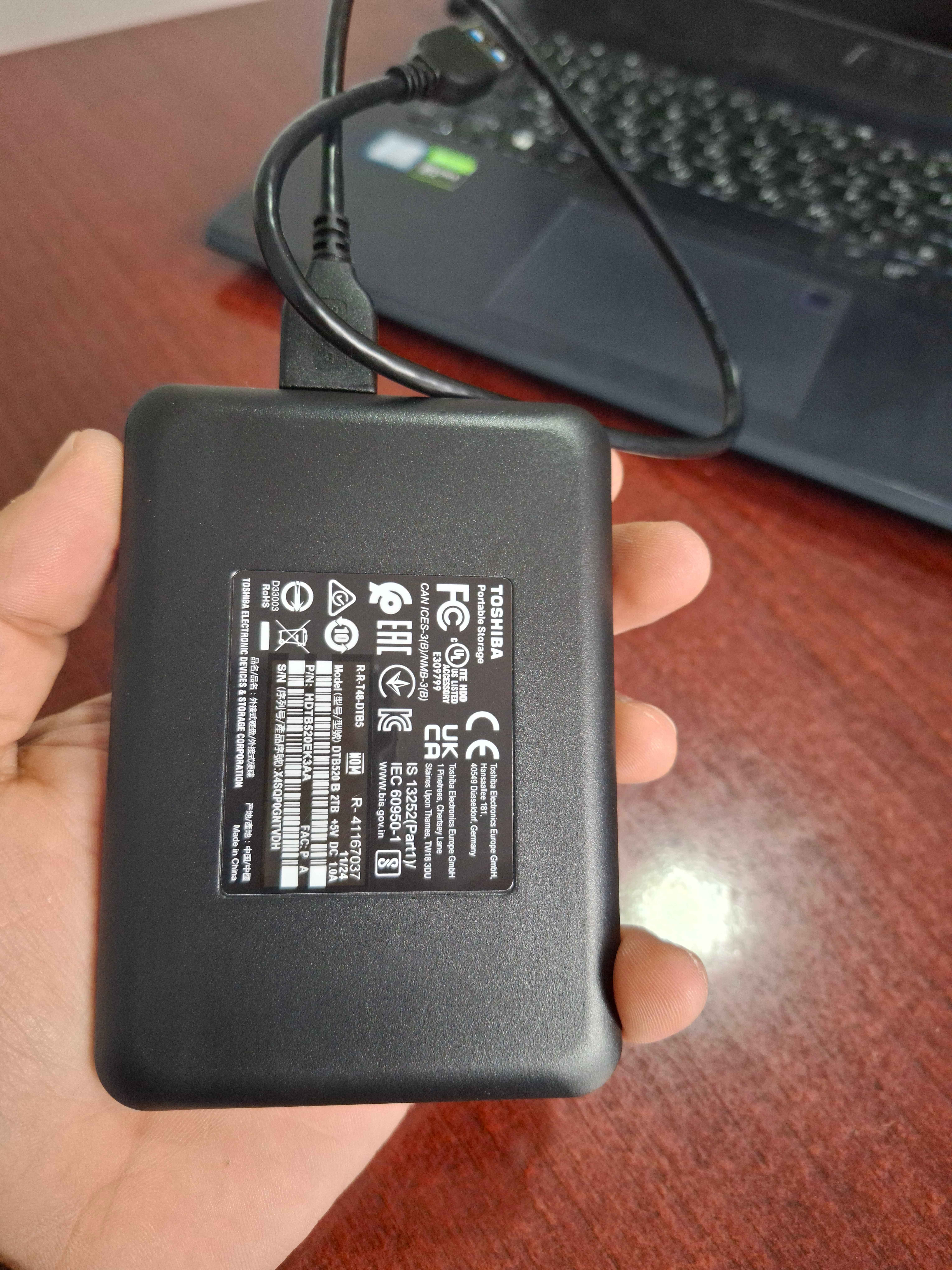 Tashqi portativ hard disk Toshiba, HDD, 1TB, 2TB, USB 3.2