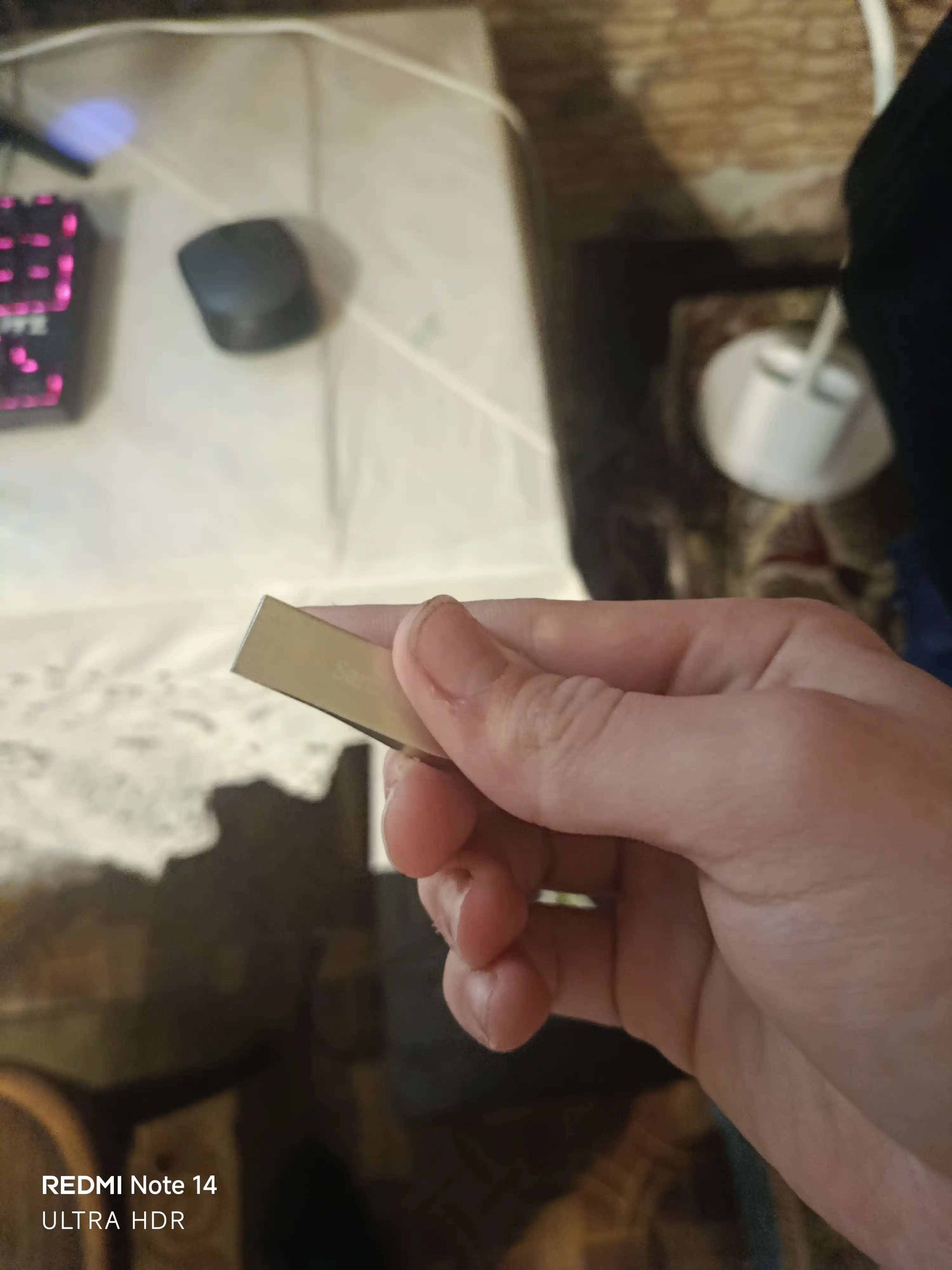 Флешка SanDisk Ultra Luxe USB 3.1, 2, 4, 8, 16, 32, 64, 128 ГБ