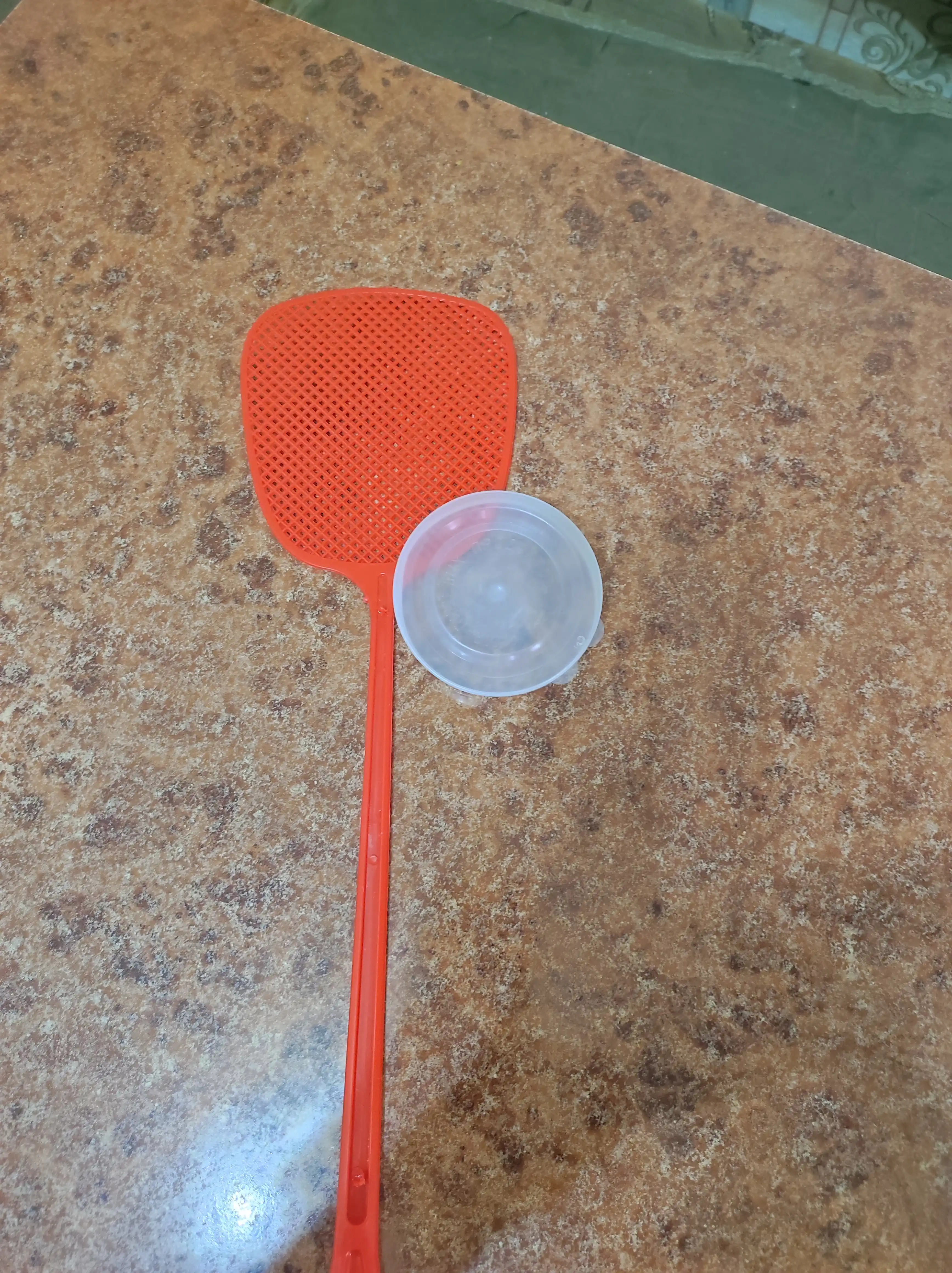 Uy uchun pashsha uradigan vosita, plastmassa uskunasi, hasharotlarga qarshi uskunа