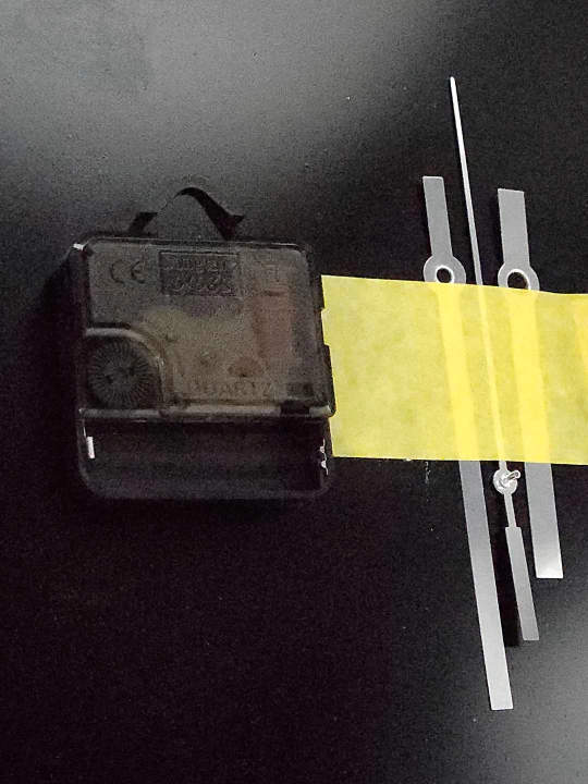 Devor soati Neoprint shesternyalari