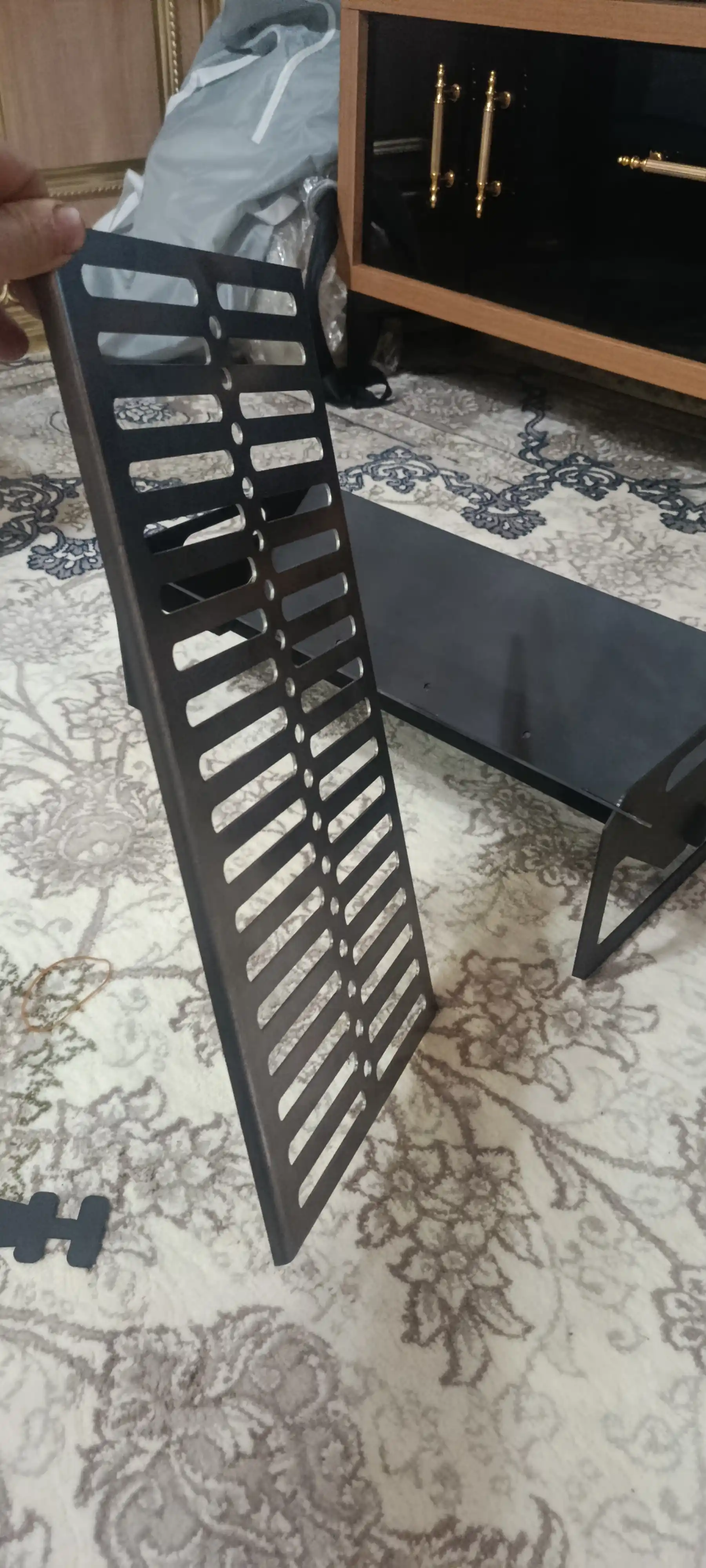 Mangall yig'iladigon, barbikyu setkasi bilan
