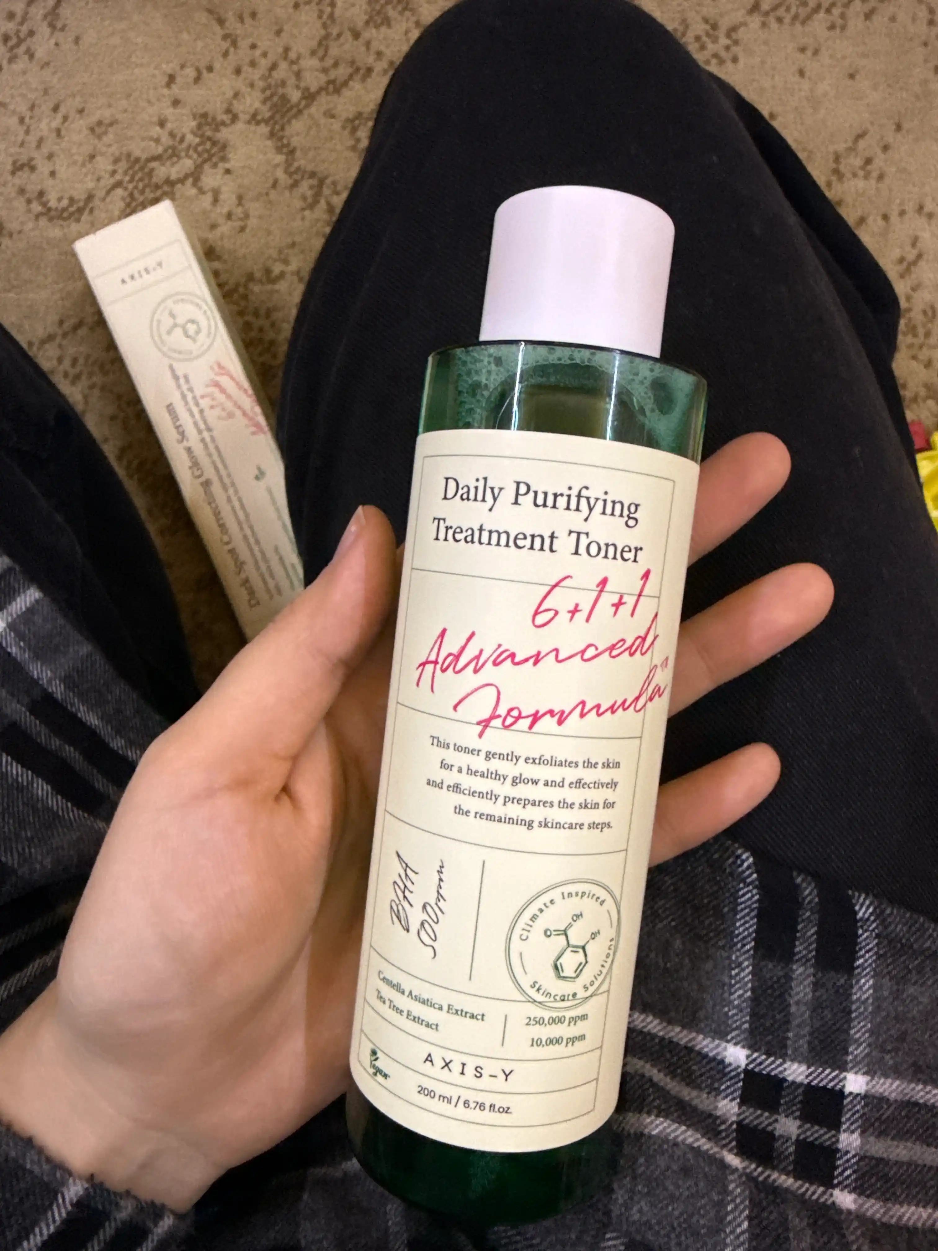 AXIS-Y niatsinamid va glutationli pigment dog‘laridan yuzni oqartiruvchi toner, 125 ml