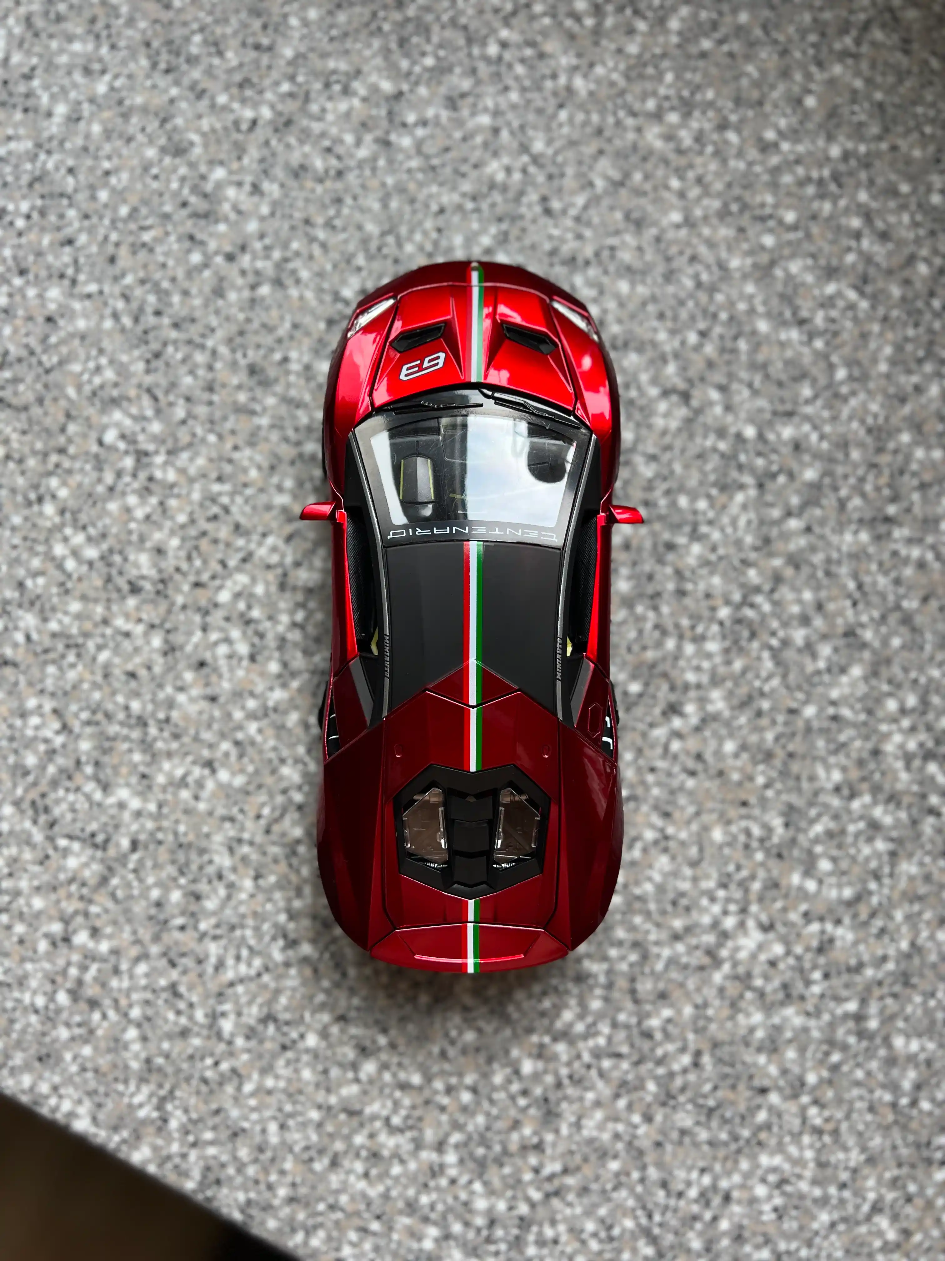 Metall mashina Lamborghini LP770-4, 1:24