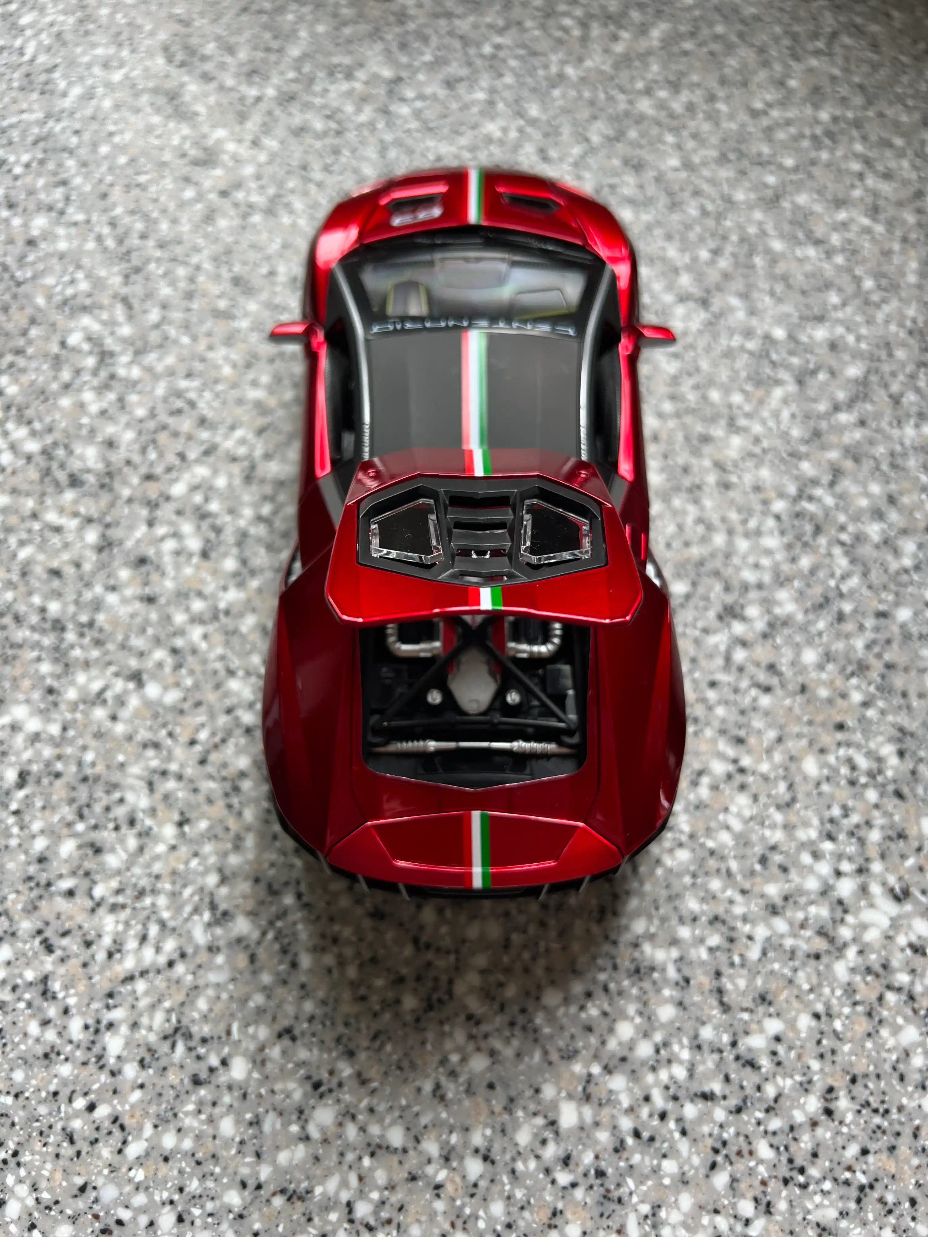 Metall mashina Lamborghini LP770-4, 1:24