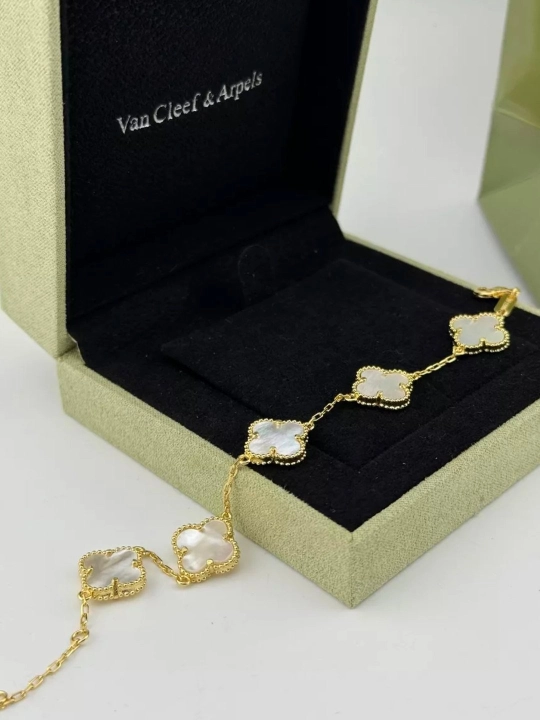 Ayollar bilaguzugi - Van Cleef uslubida, zanglamaydigan po'latdan - 