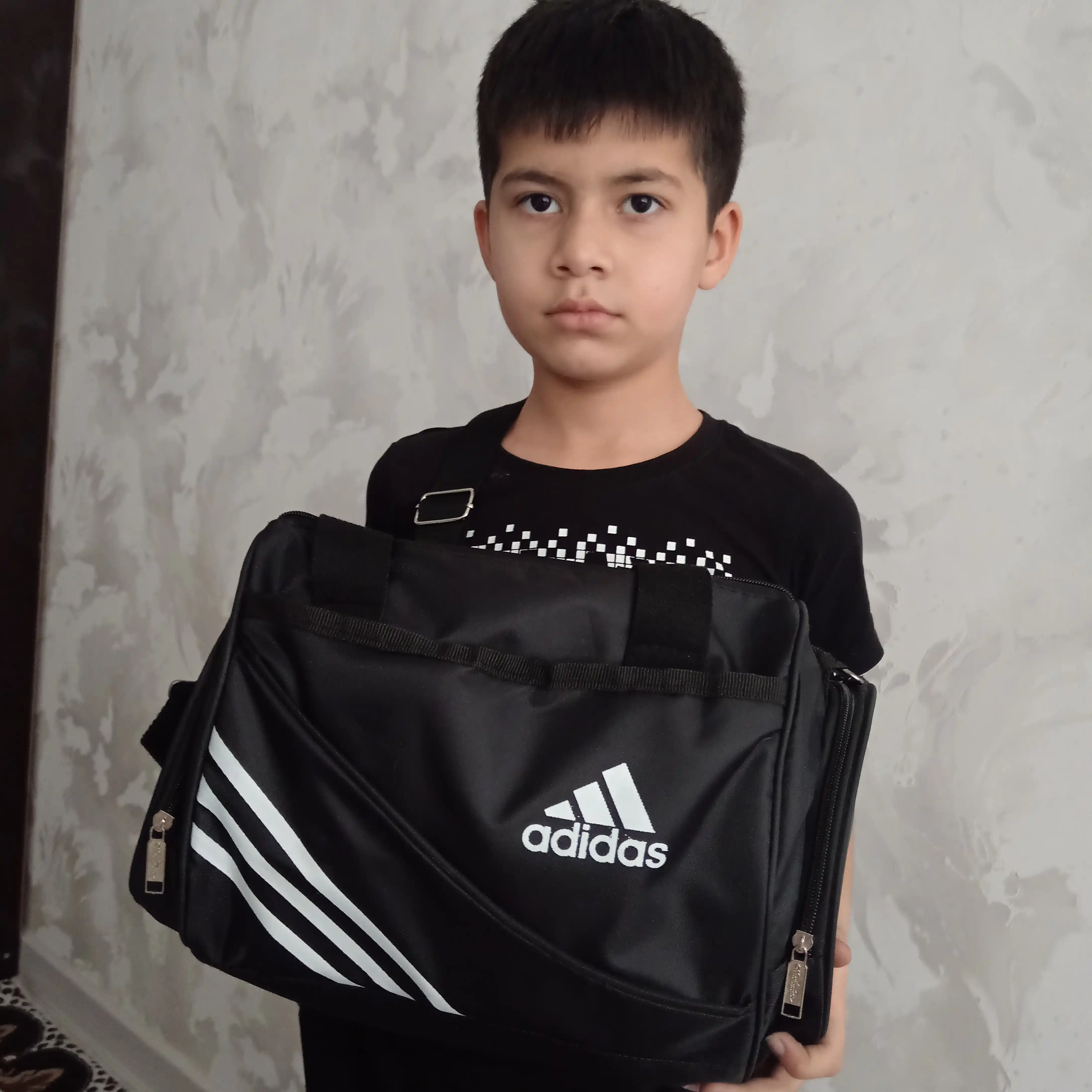 Erkaklar va ayollar uchun Adidas sport sumkasi, yo‘l sumkasi va sport zali sumkasi