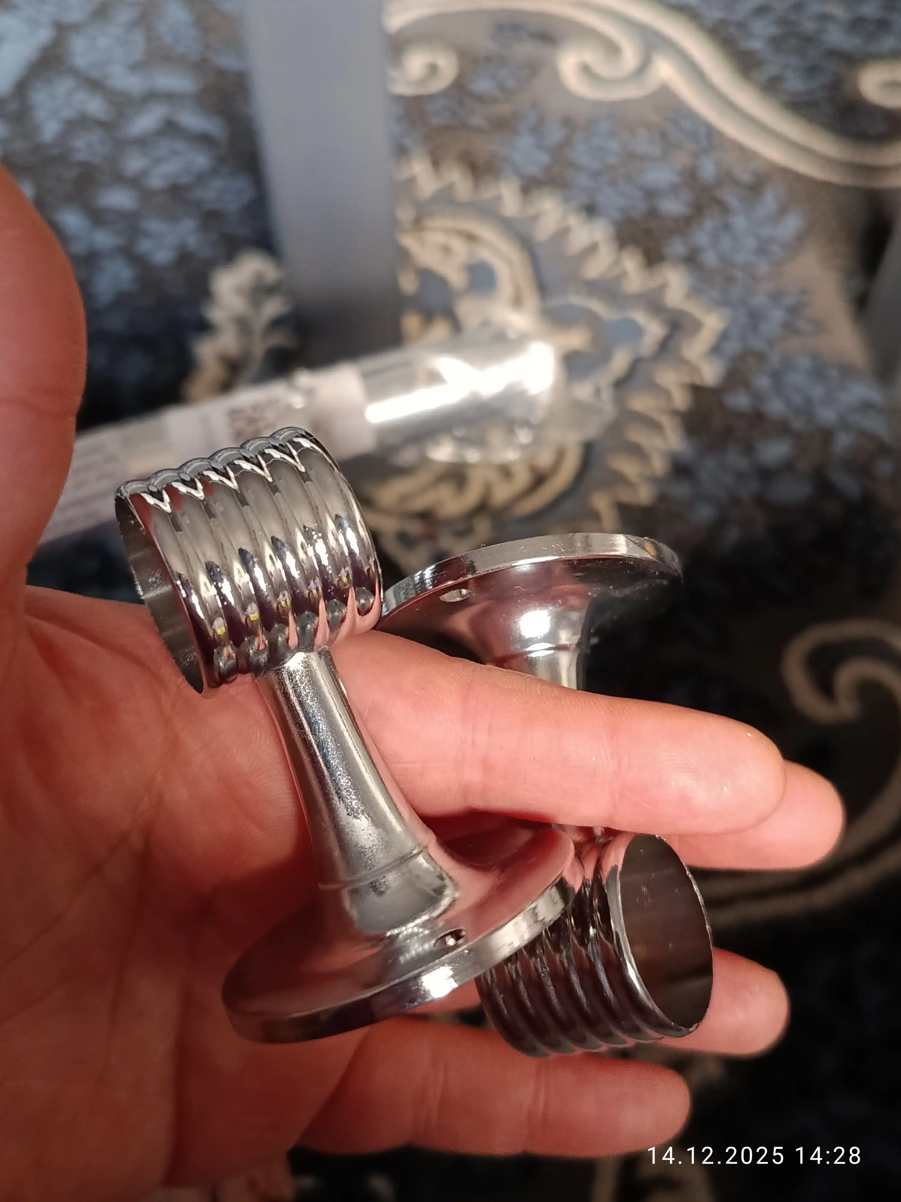 Держатель для трубы, D=2,5 см