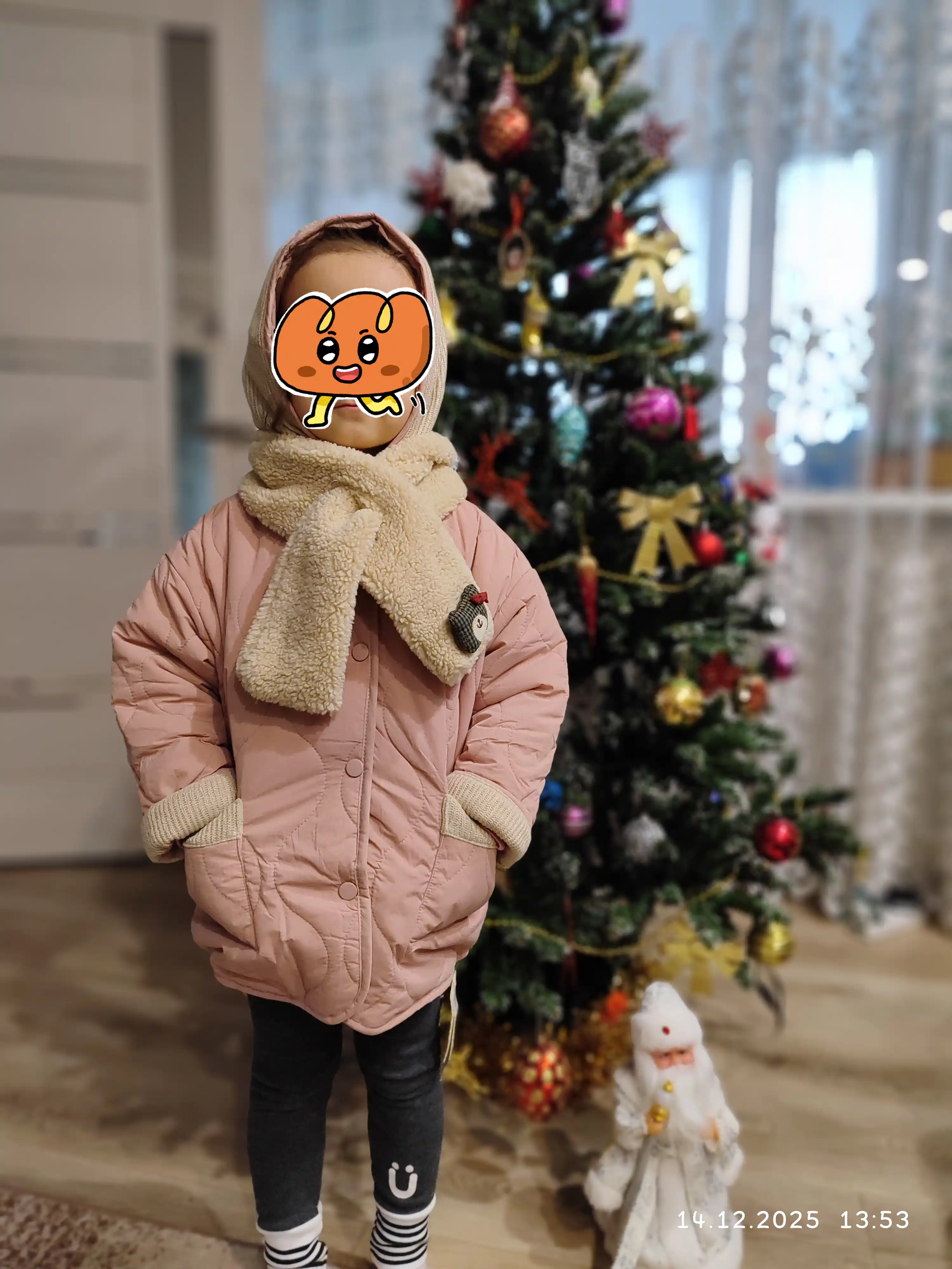 Куртка с шарфом для девочек