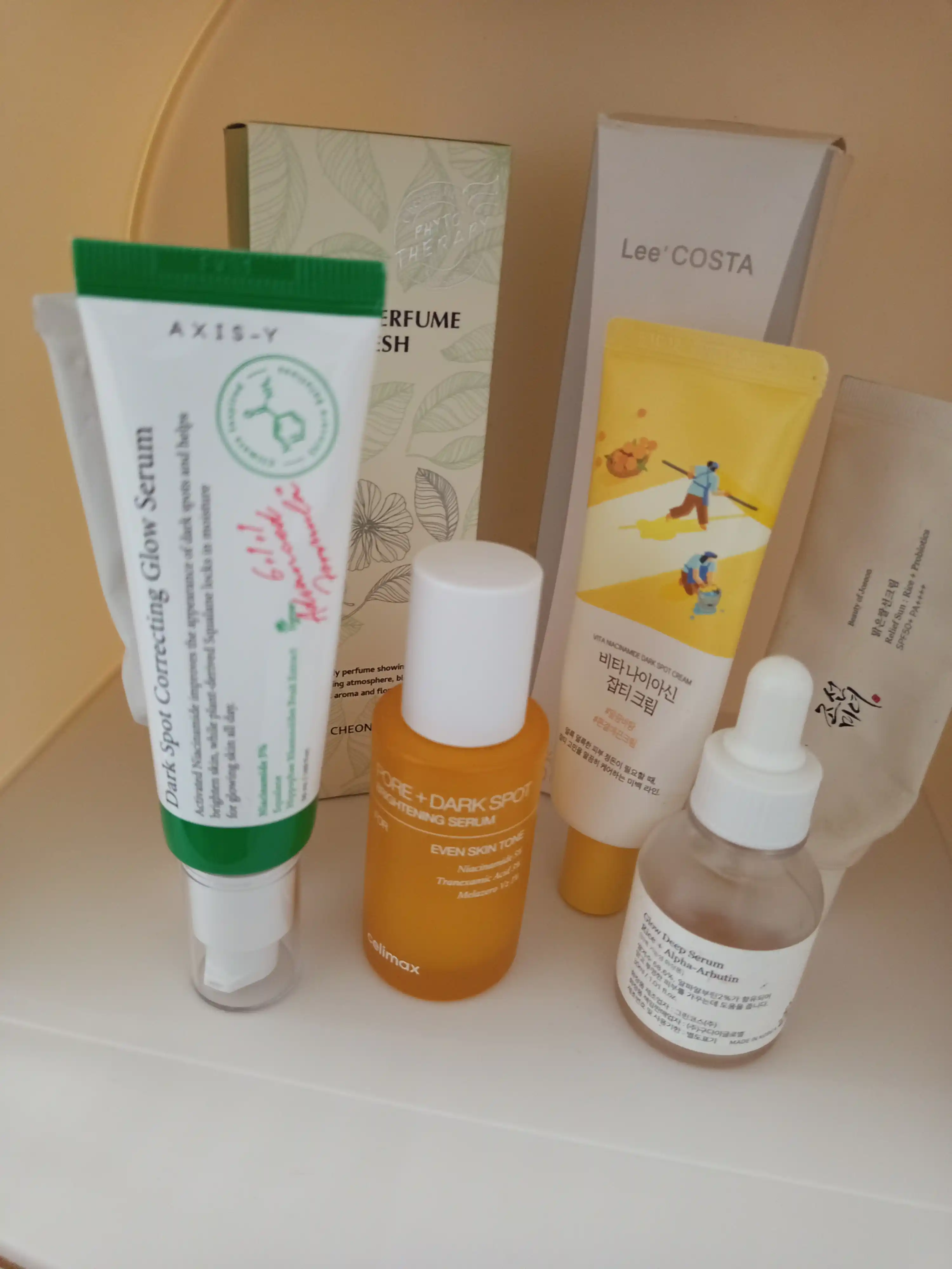 Осветляющая сыворотка Dark Spot Correcting Glow Serum, Axis-Y, 50 мл