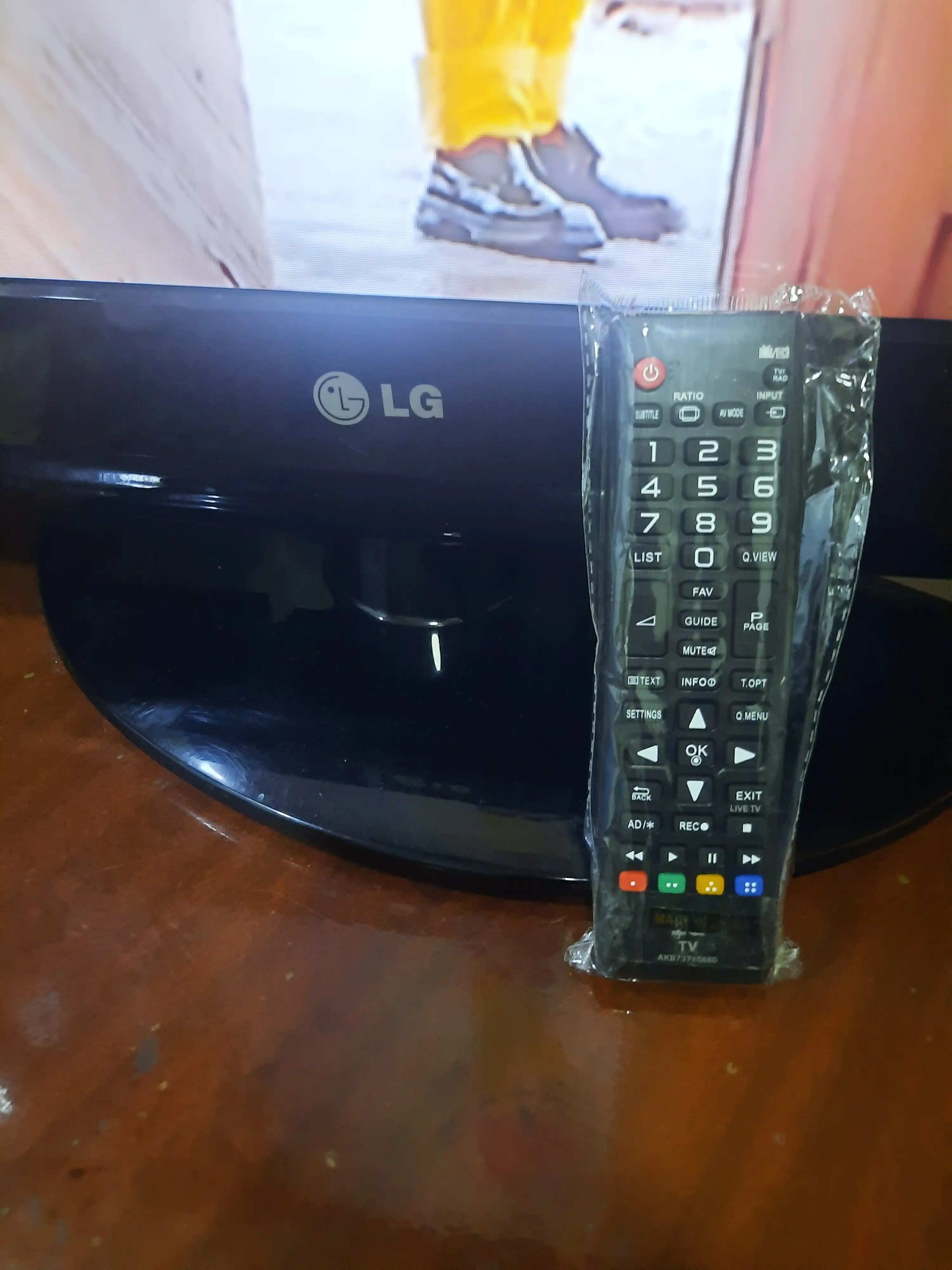 Пульт для простого телевизора LG