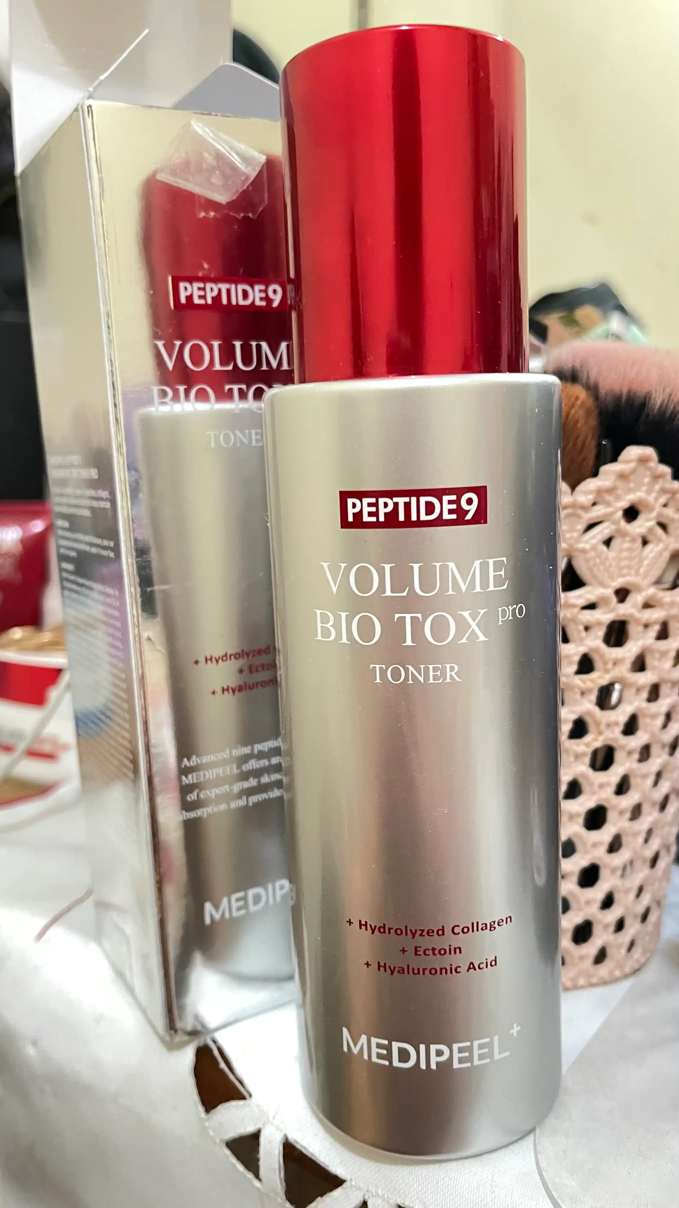 Matriksil bilan peptid toner-buster MEDIPEEL Peptide 9 Volume Bio Tox Toner Pro, 250 ml