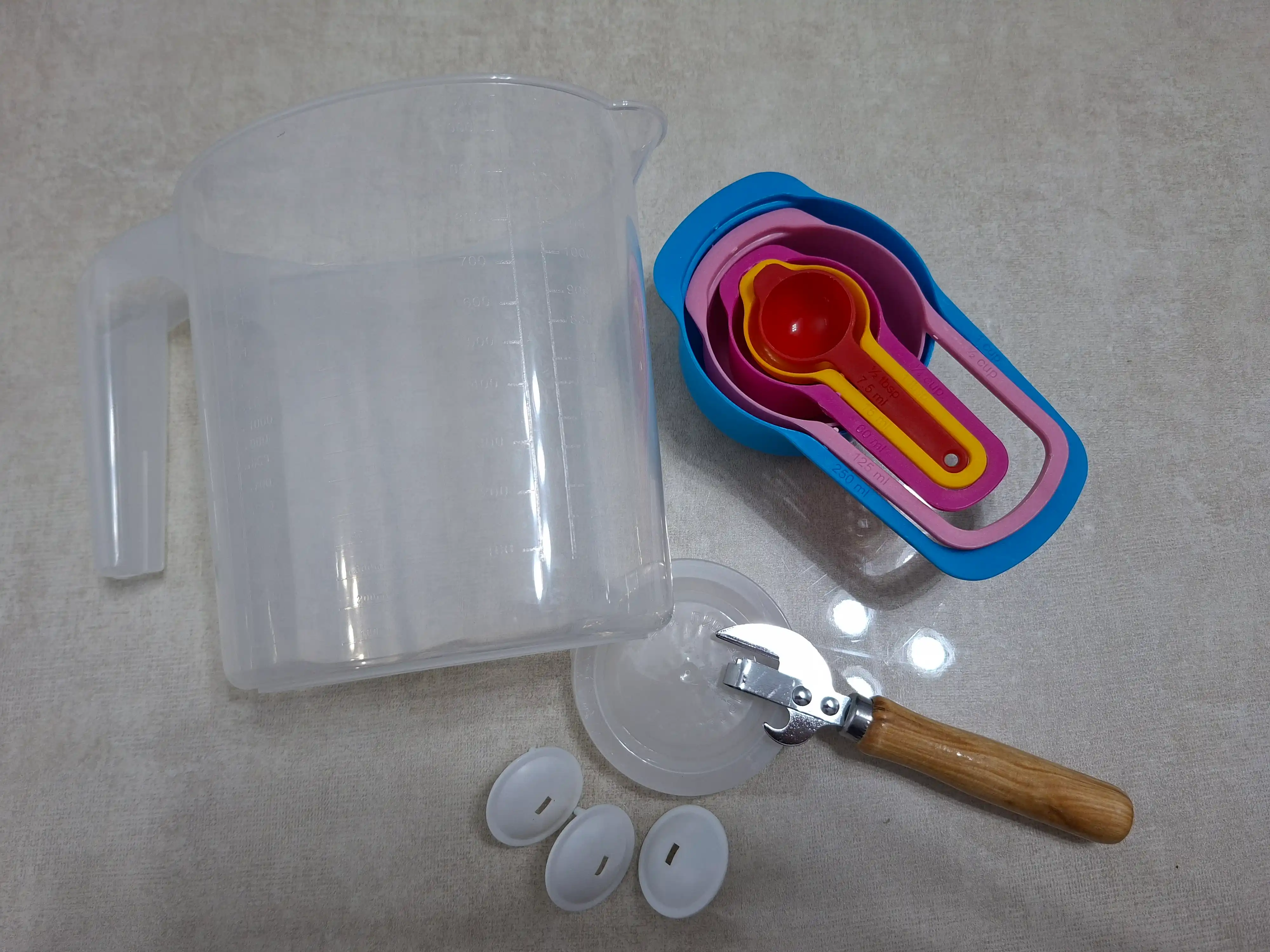 Plastmassa o‘lchov idishi, o‘lchov 0,10 litr - 0,25 litr - 0,5 litr - 1,0 litr - 1,8 litr