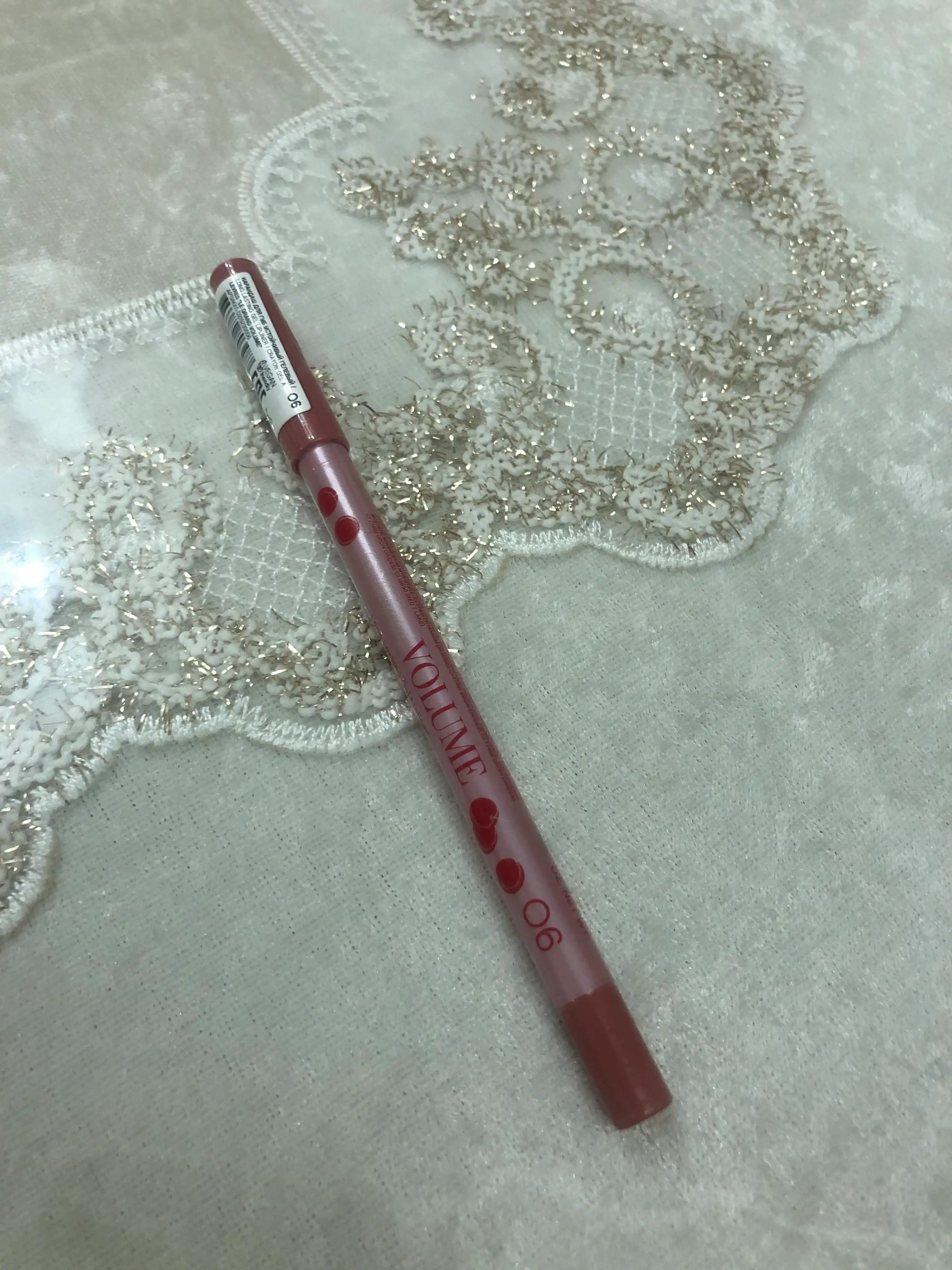 Карандаш для губ Vivienne Sabo Crayon Gel a levres Le grand volume