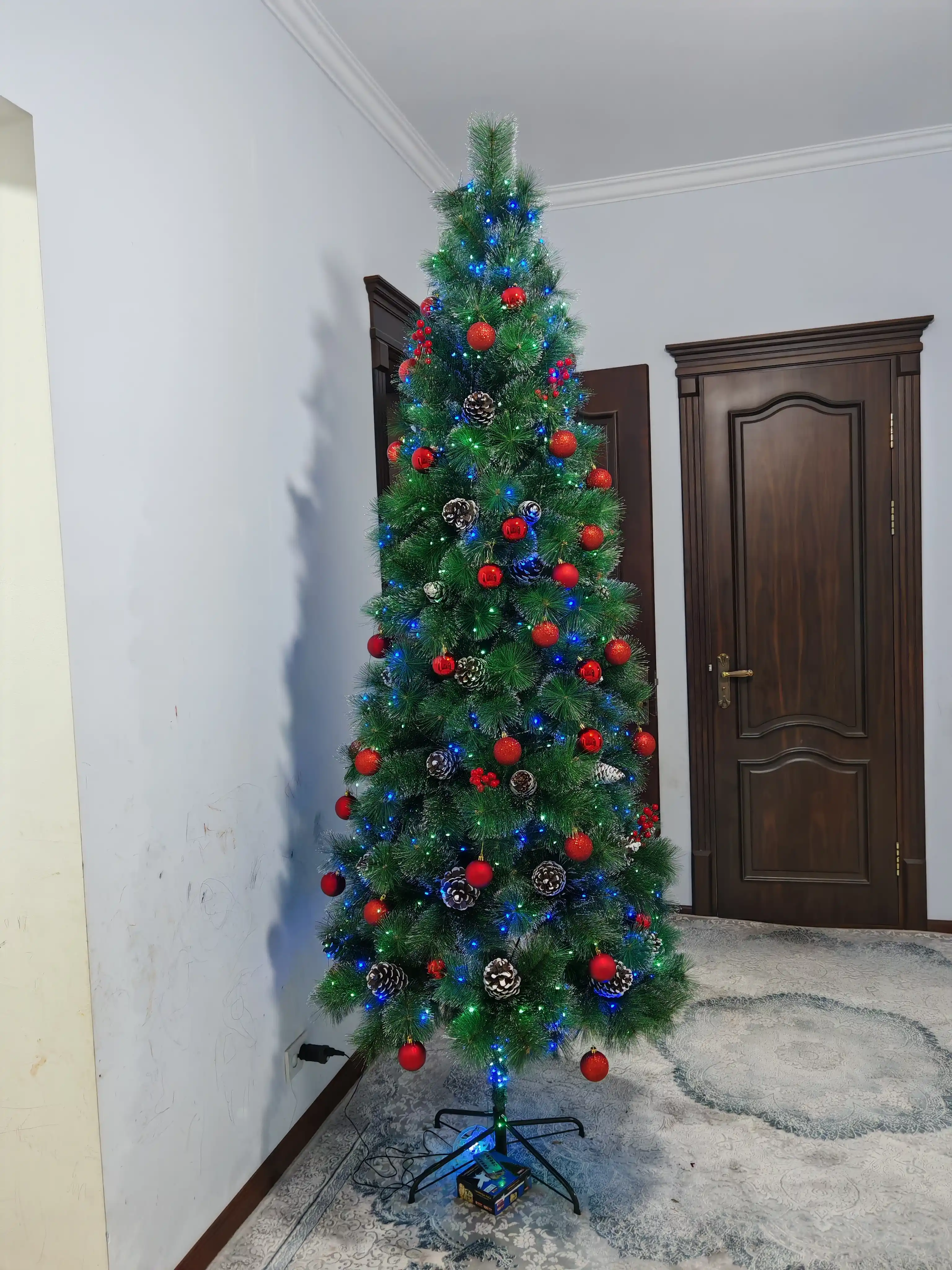 Yangi Yil archasi, sun'iy, 120 sm-300 sm bayramingiz uchun ajoyib bezak