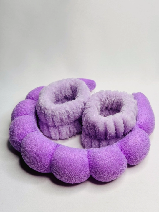Obodok va yengchalar to‘plami, yuvinish va pardoz uchun mos