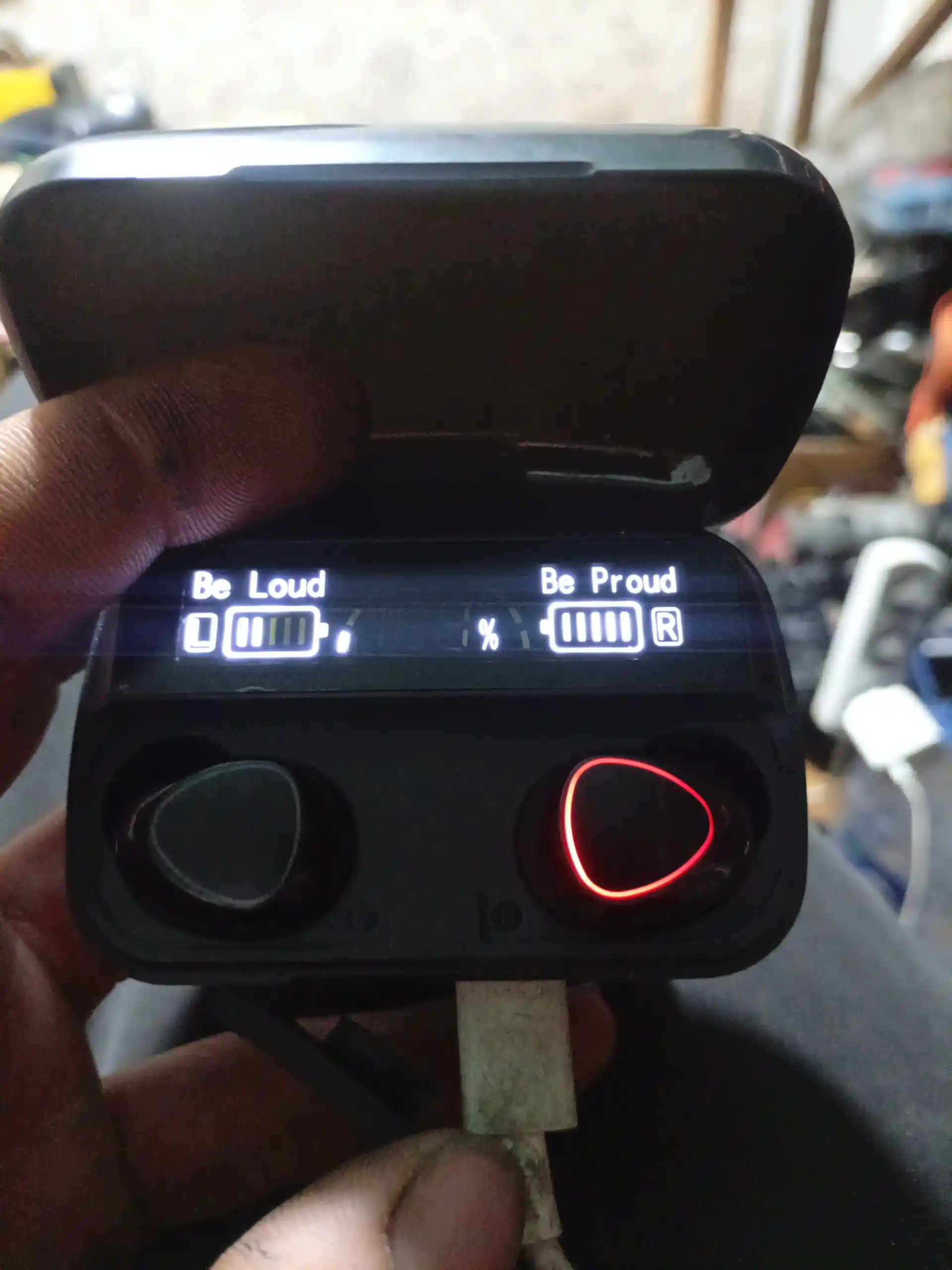 Simsiz minigarnituralar M10 Power banki 2000 mAh