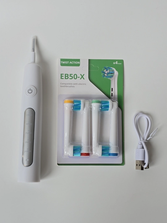 Ультразвуковая зубная щетка, с 3D мягкой вращающейся насадкой типа Oral-B