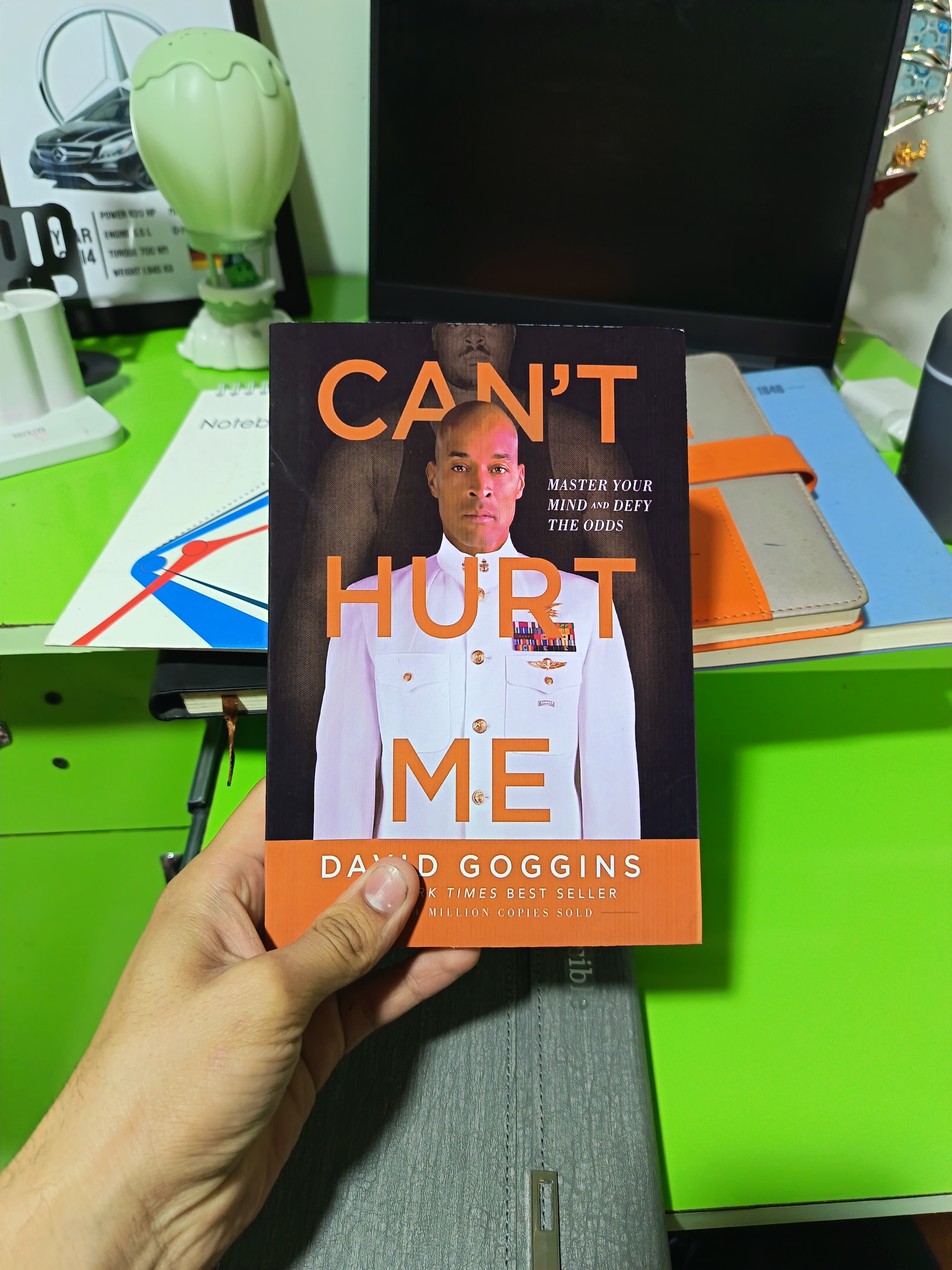 Can't Hurt Me: Master Your Mind and Defy the Odds by David Goggins, английский язык