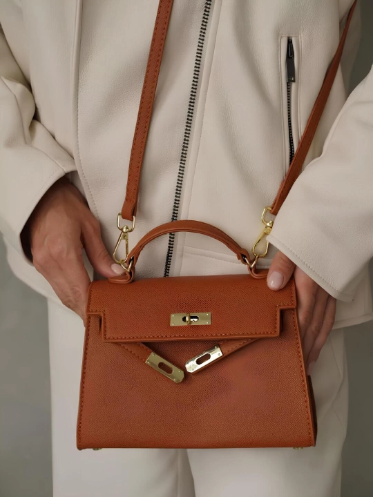 Ayollar sumkasi Hermes
