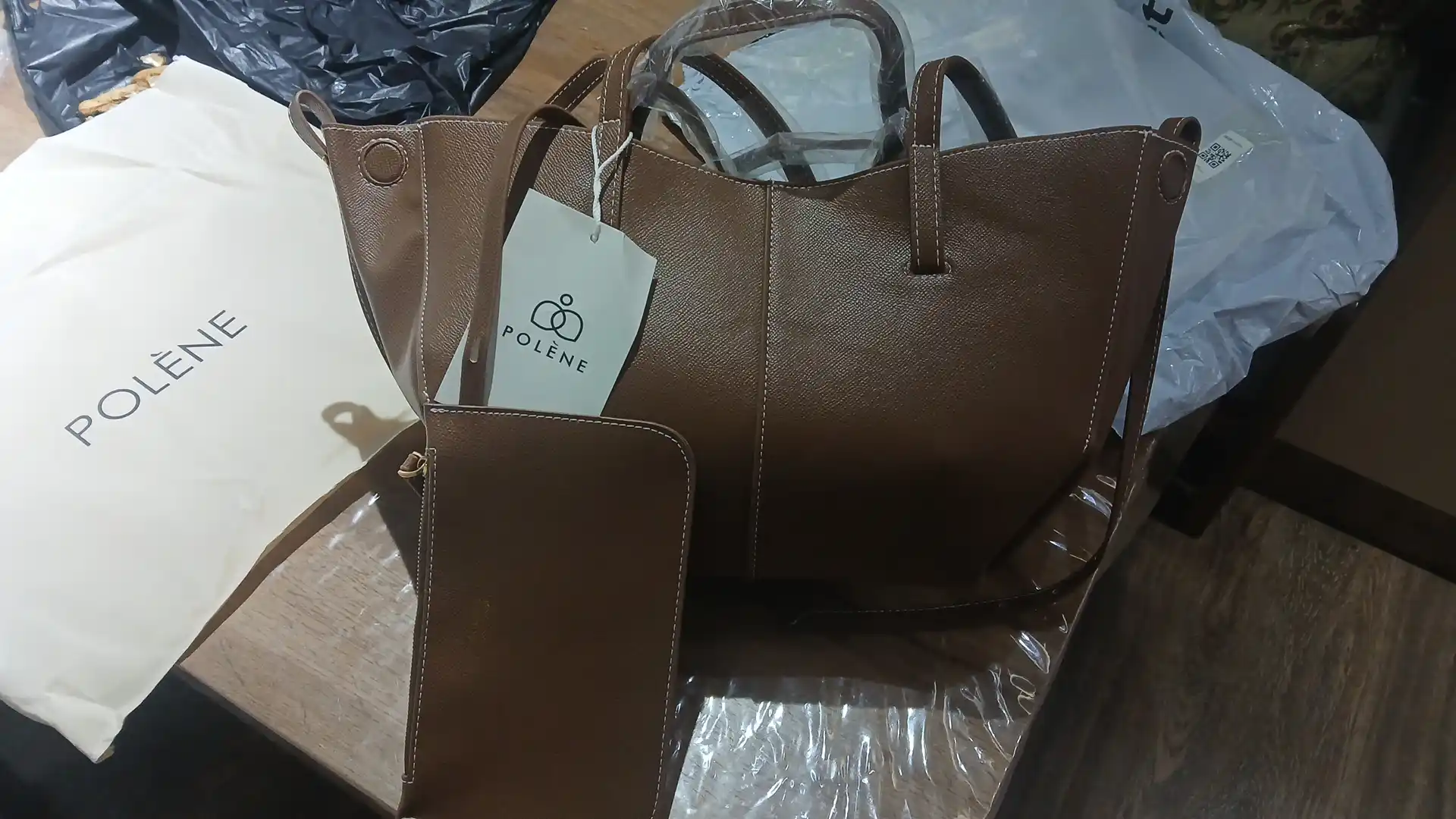 Ayollar uchun Polene sumkasi, 2 ta 1 da, eko-charmdan tayyorlangan, kosmetik bezakli, A5 o‘lchamli, magnitli