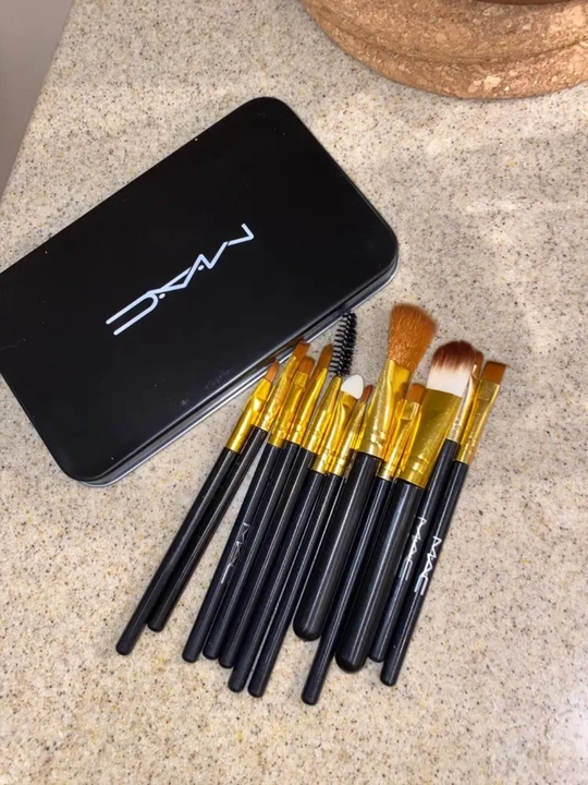 MAC professional makiyaj cho‘tkalari to‘plami, 12 dona