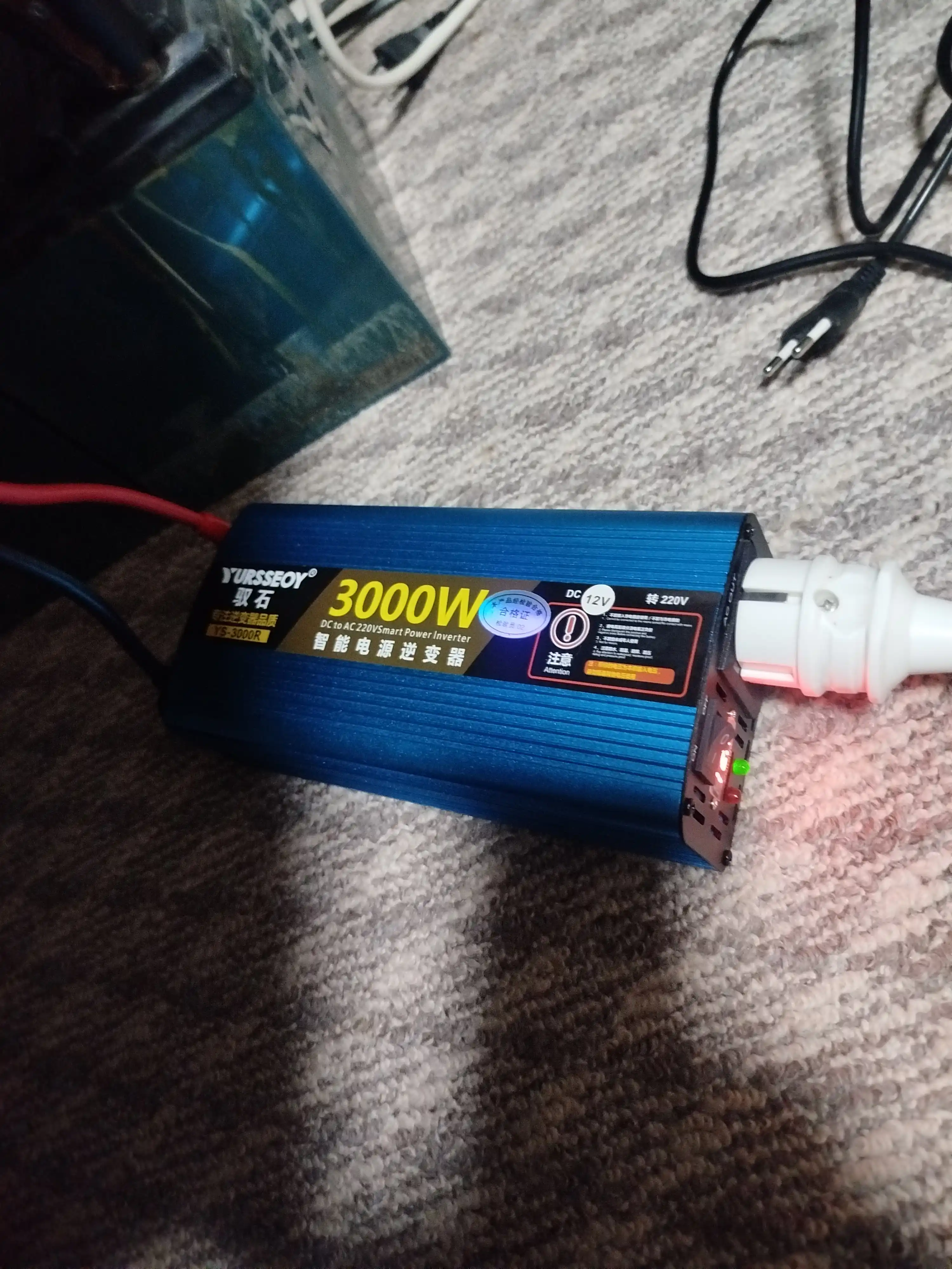 Инвертор автомобильный 12V – 220V, Мощность 3000W пиковая, 1500W номинальная 