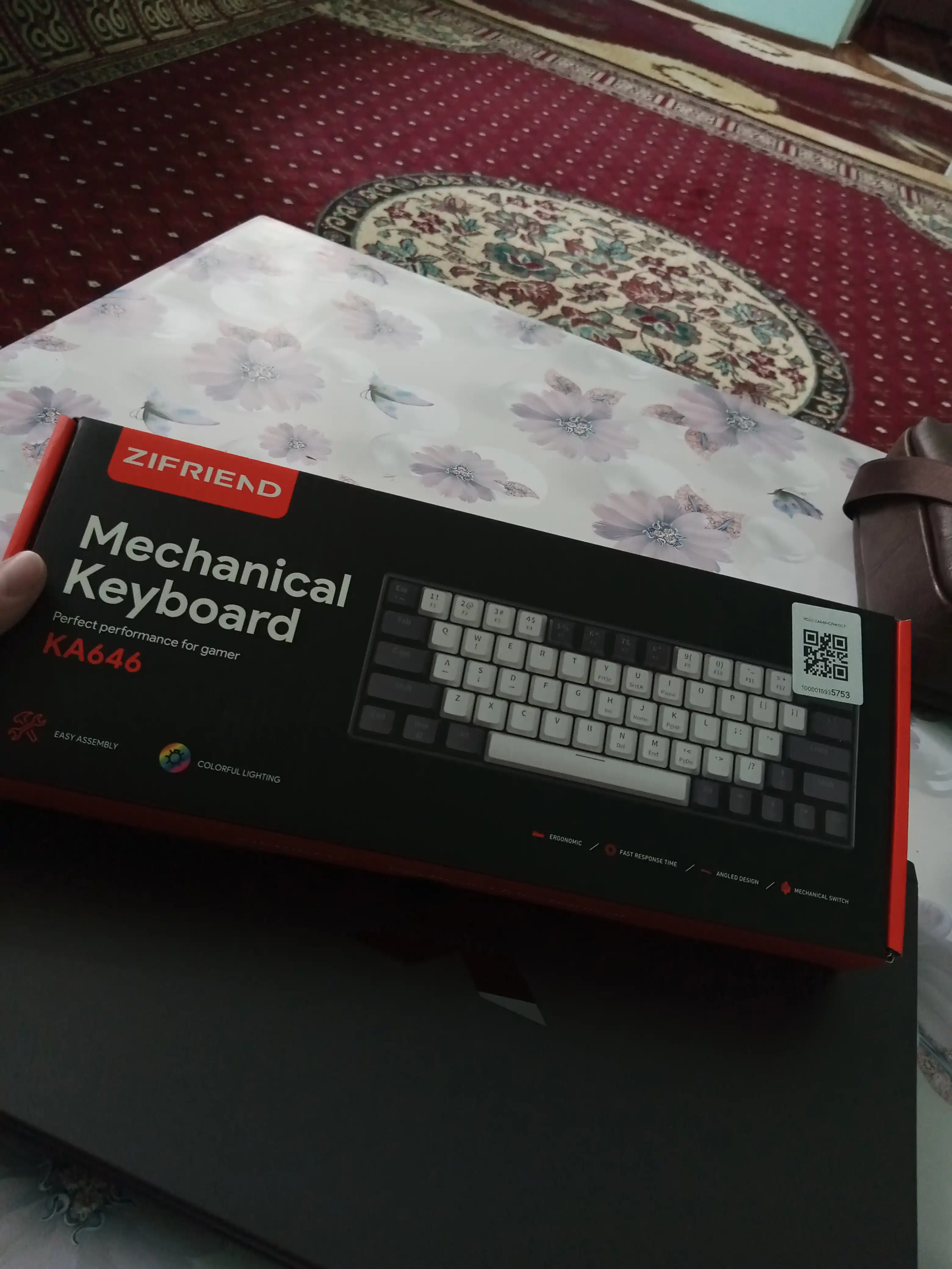Zifrind Rgb mexanik o‘yin klaviaturasi, 98 ta o‘yin tugmasi va multimedia bilan yoritilgan