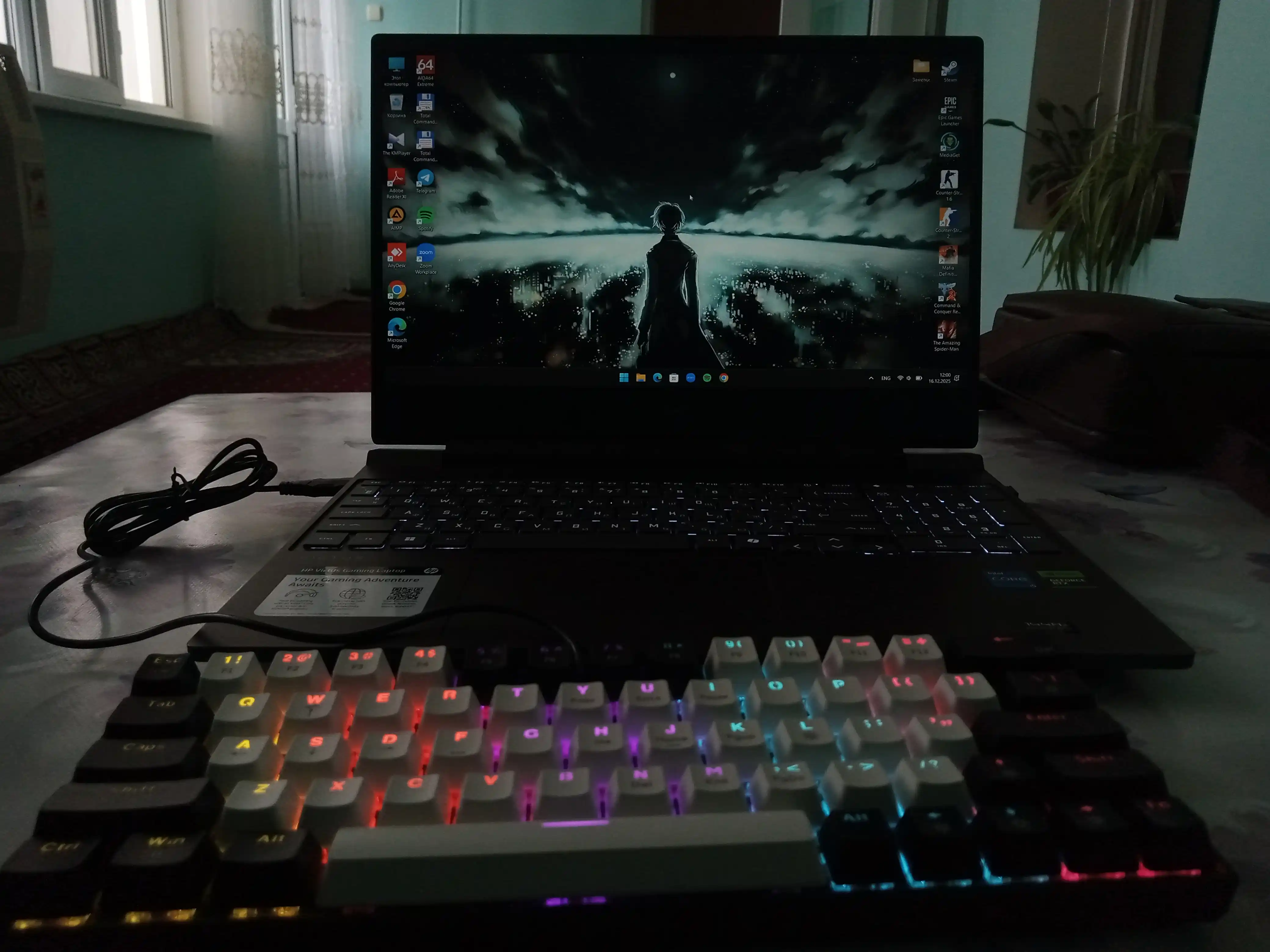 Zifrind Rgb mexanik o‘yin klaviaturasi, 98 ta o‘yin tugmasi va multimedia bilan yoritilgan