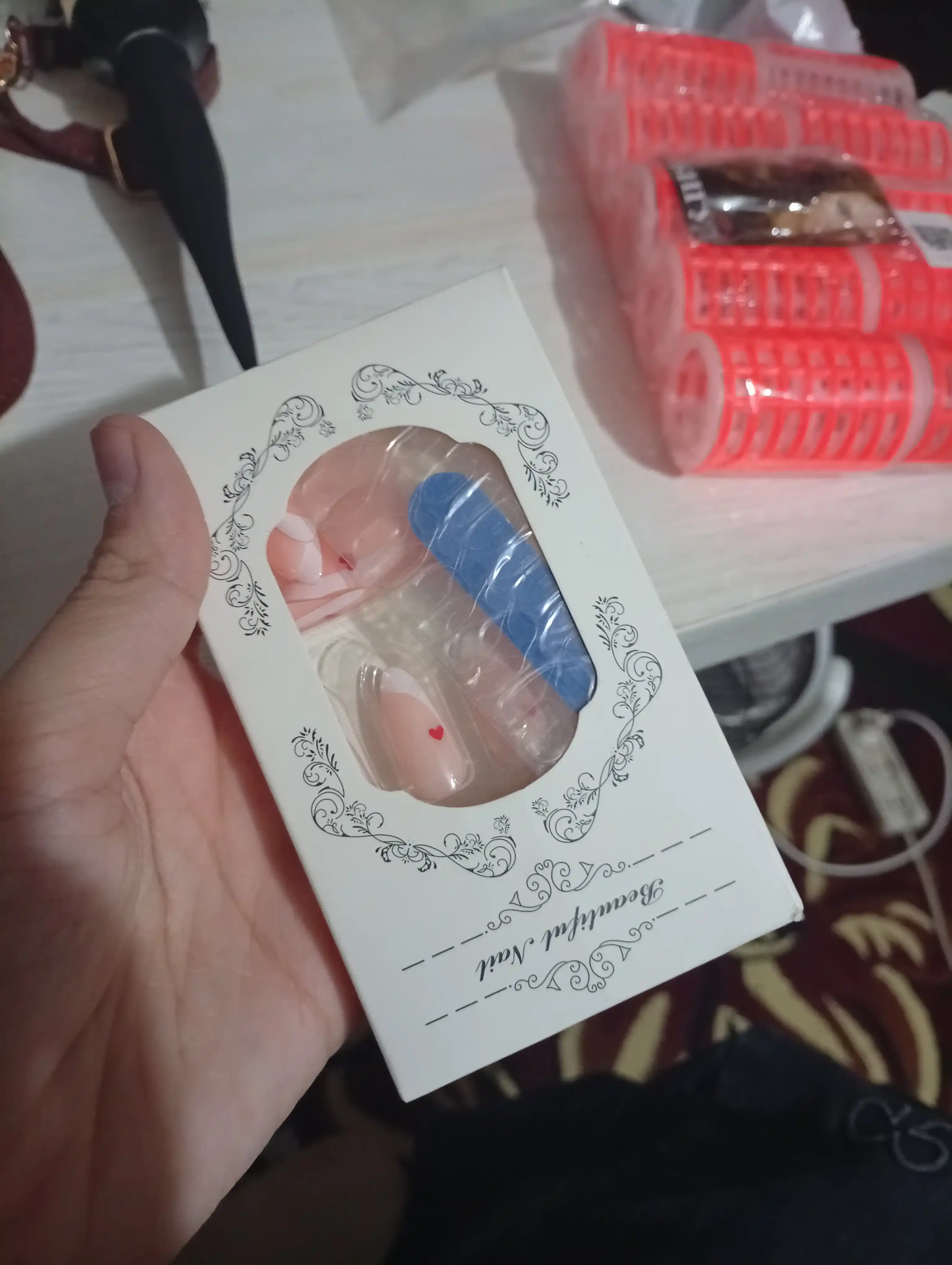 Dizayn bilan yopishtiriladigan tirnoqlar, 24 dona, manikyur