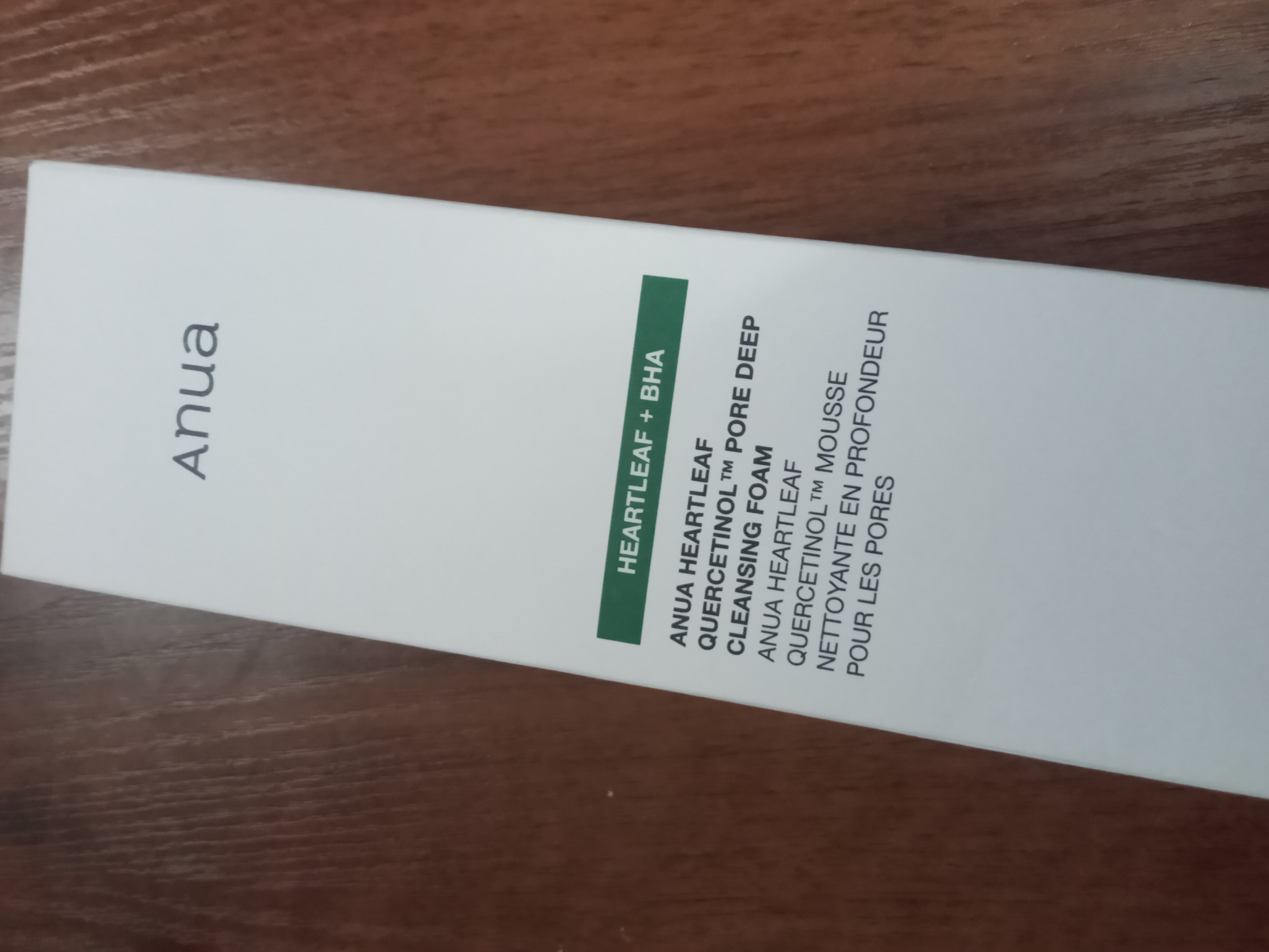 Пенка-скраб с для очищения пор Anua Heartleaf Quercetinol Pore Deep Cleansing Foam
