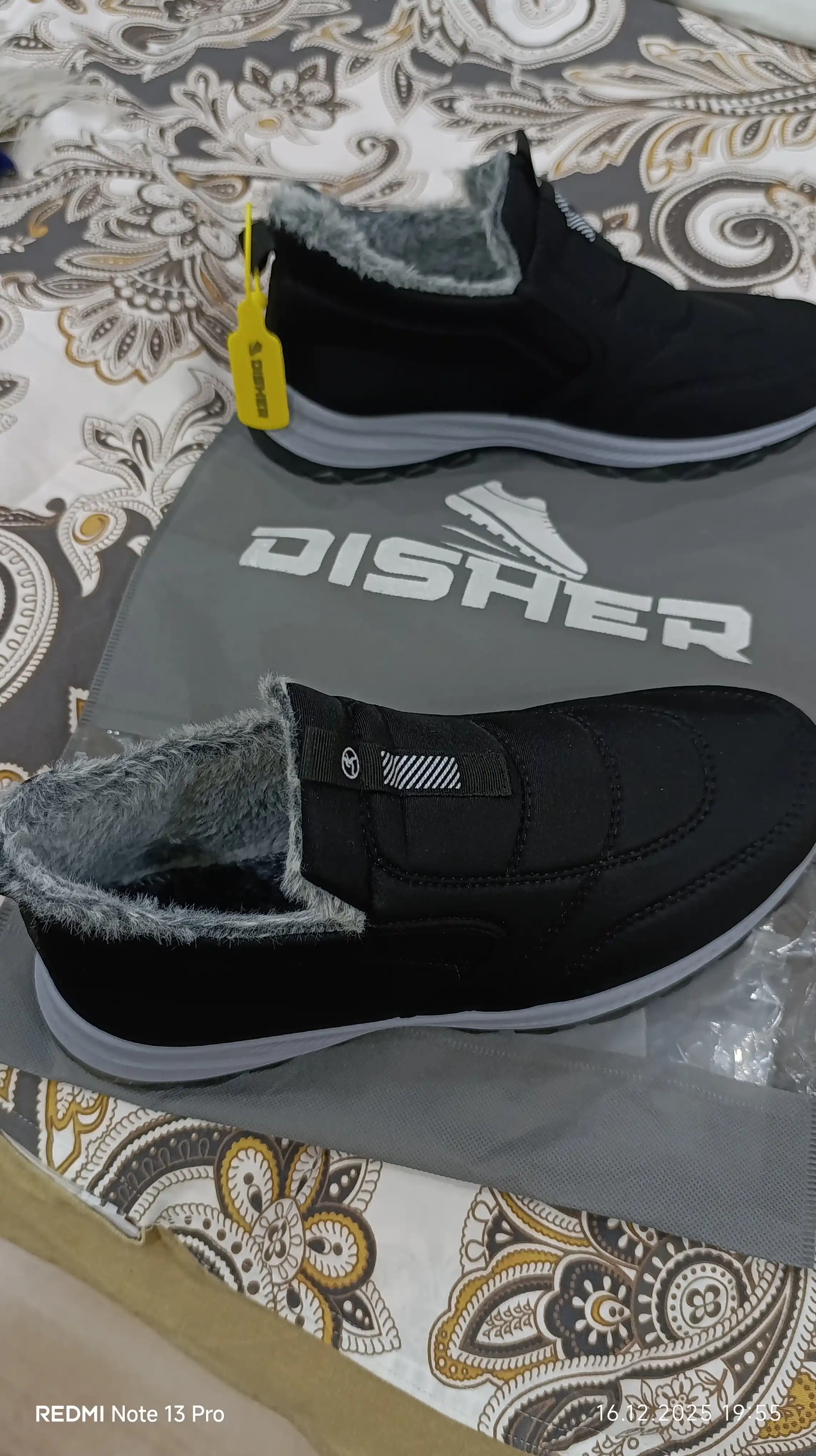 Erkaklar sliponlari DISHER FrostStep, qishki, issiq, 1 o’lcham katta oling