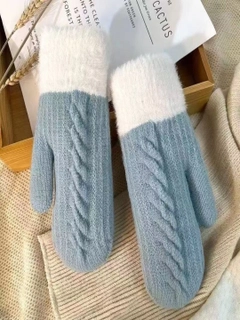 Голубой